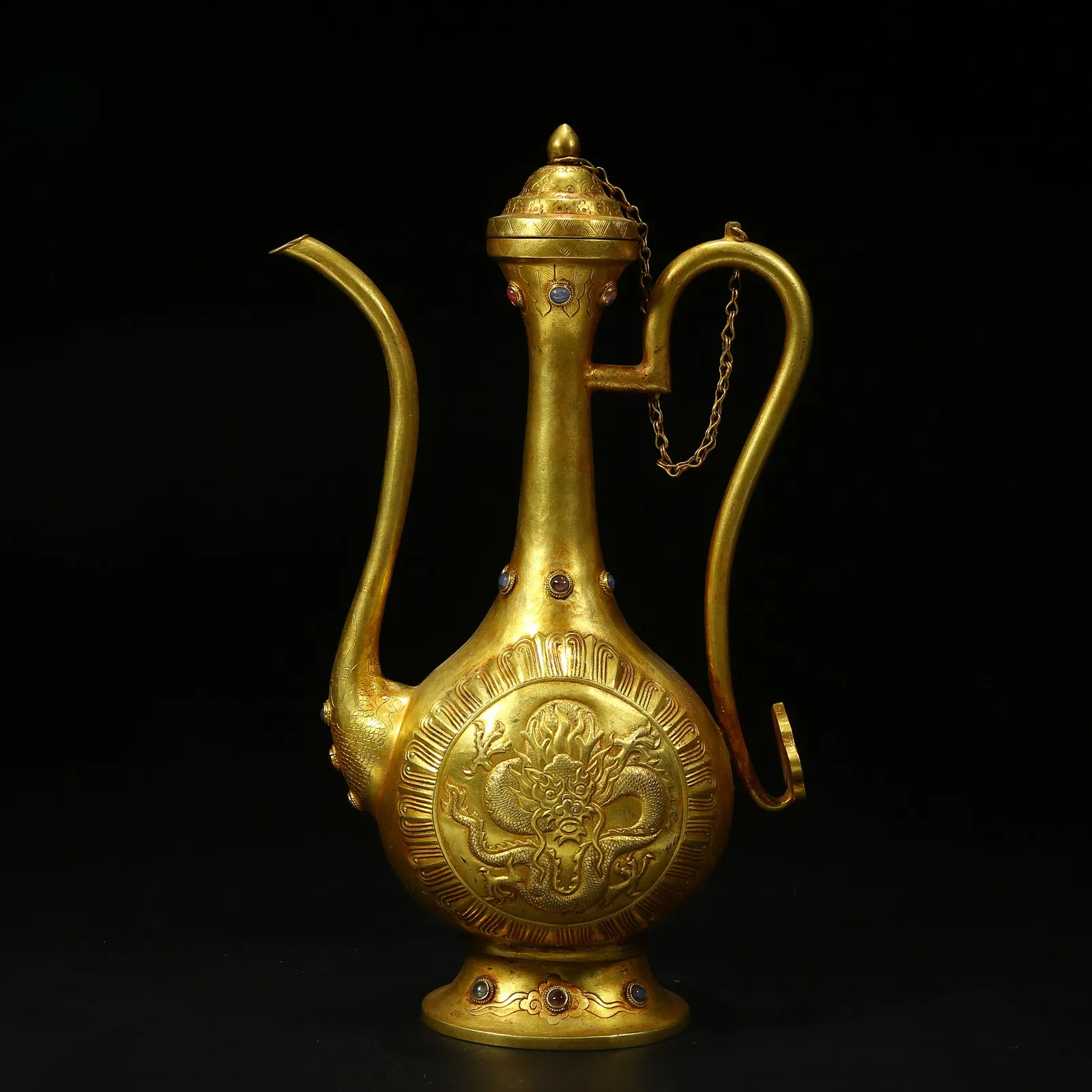 A BRONZE GILT EWER WITH DRAGON PATTERN