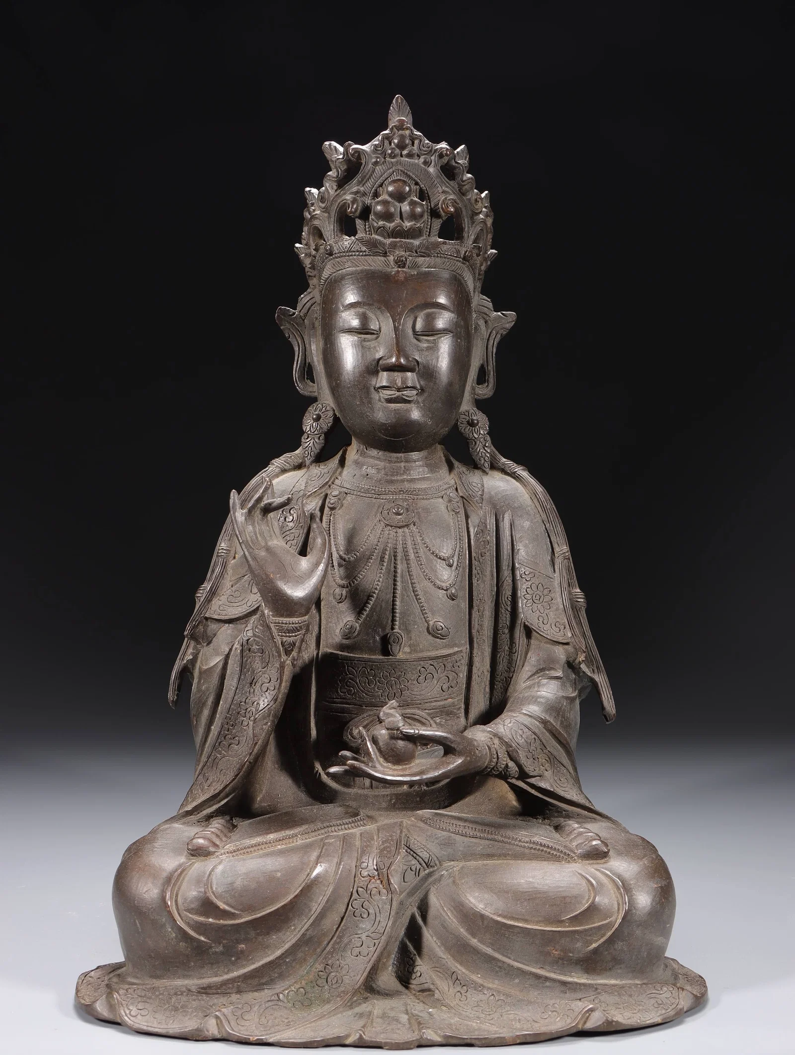 A Bronze Guanyin Statue