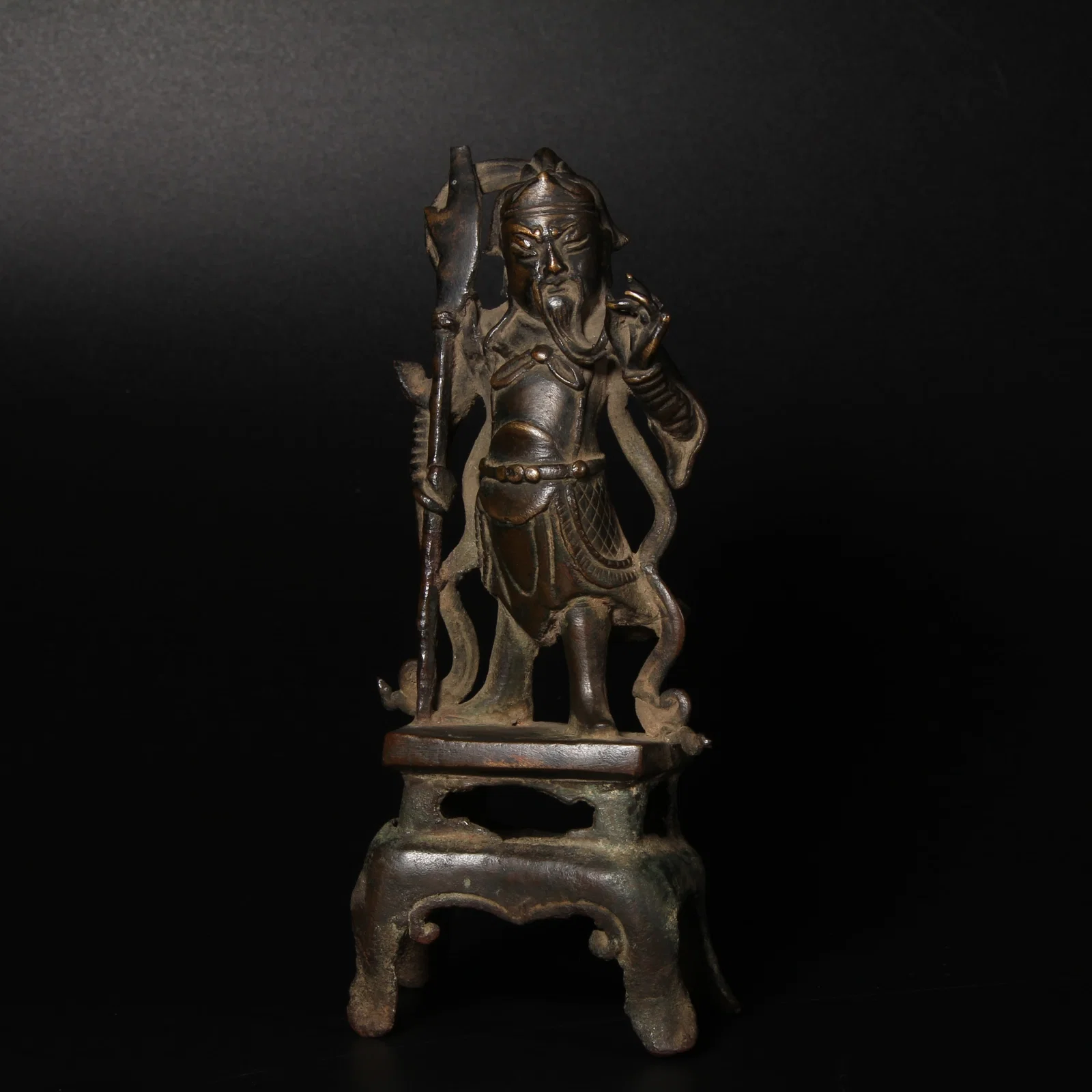 A BRONZE STANDING FIGURE OF GUAN GONG