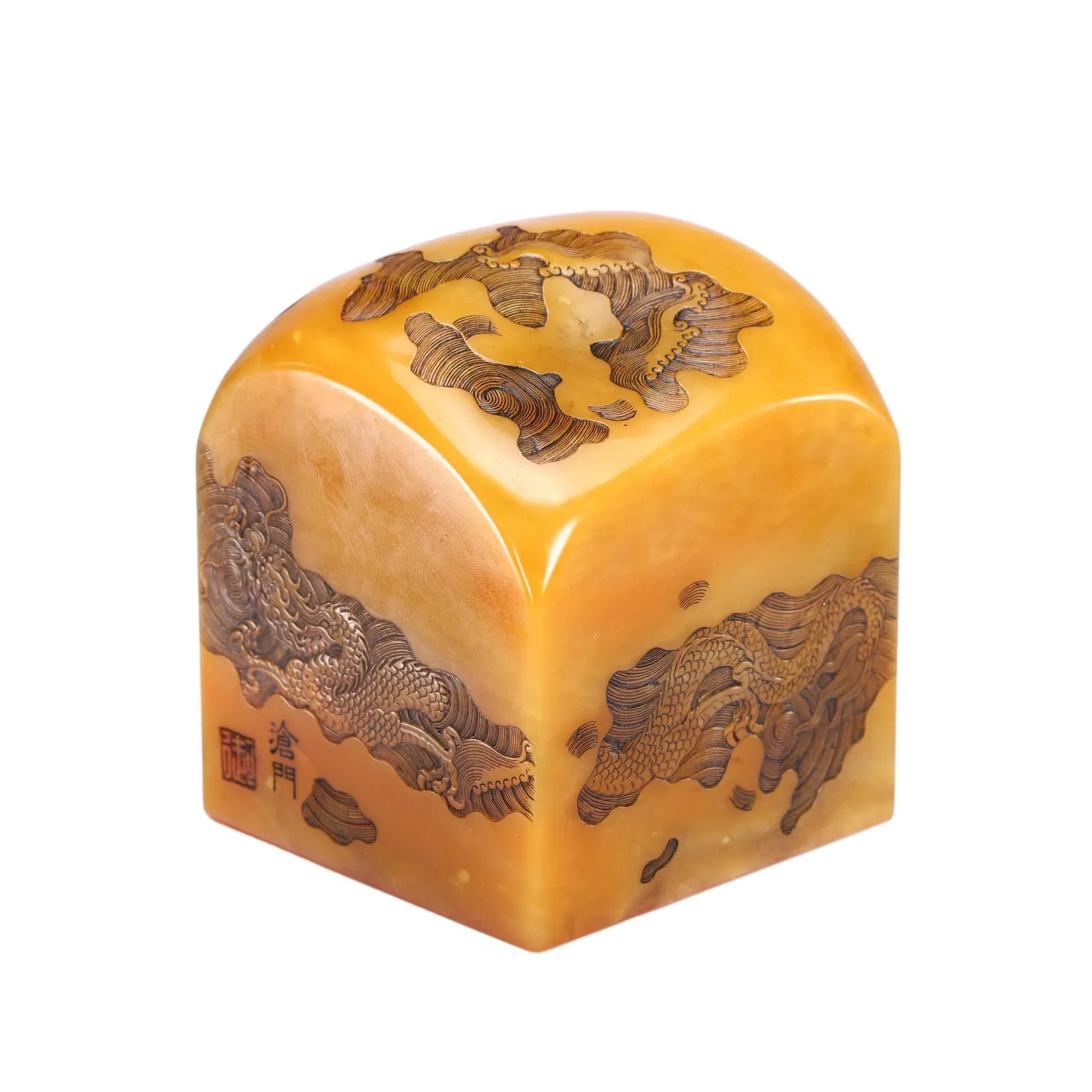 A CARVED TIANHUANG DRAGON SEAL