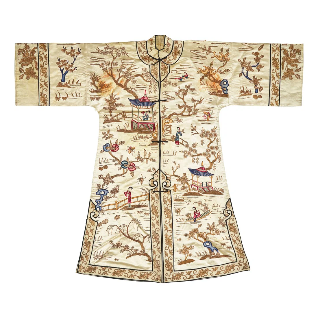 A Chinese Beige Ground Silk Embroidered Jacket, Early 20th Century 民國 象牙
