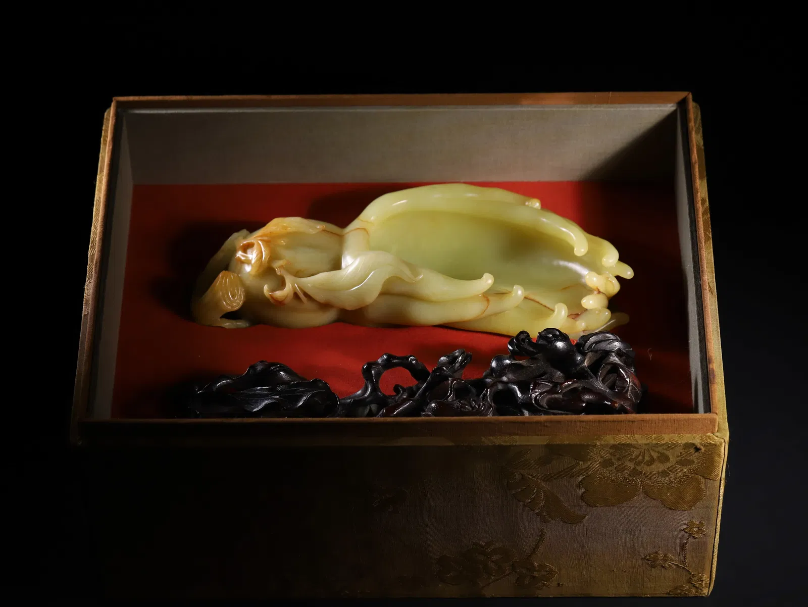 A Chinese Carved Jade Bergamot Statuette