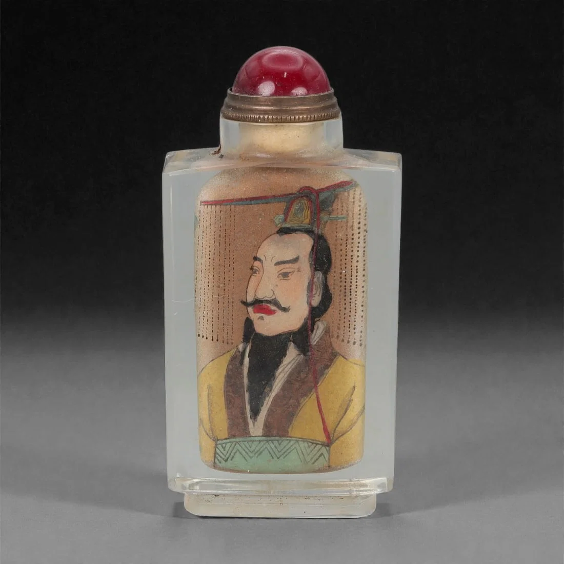 A Chinese Crystal Glass Snuff Bottle, 20th Century, 63FG