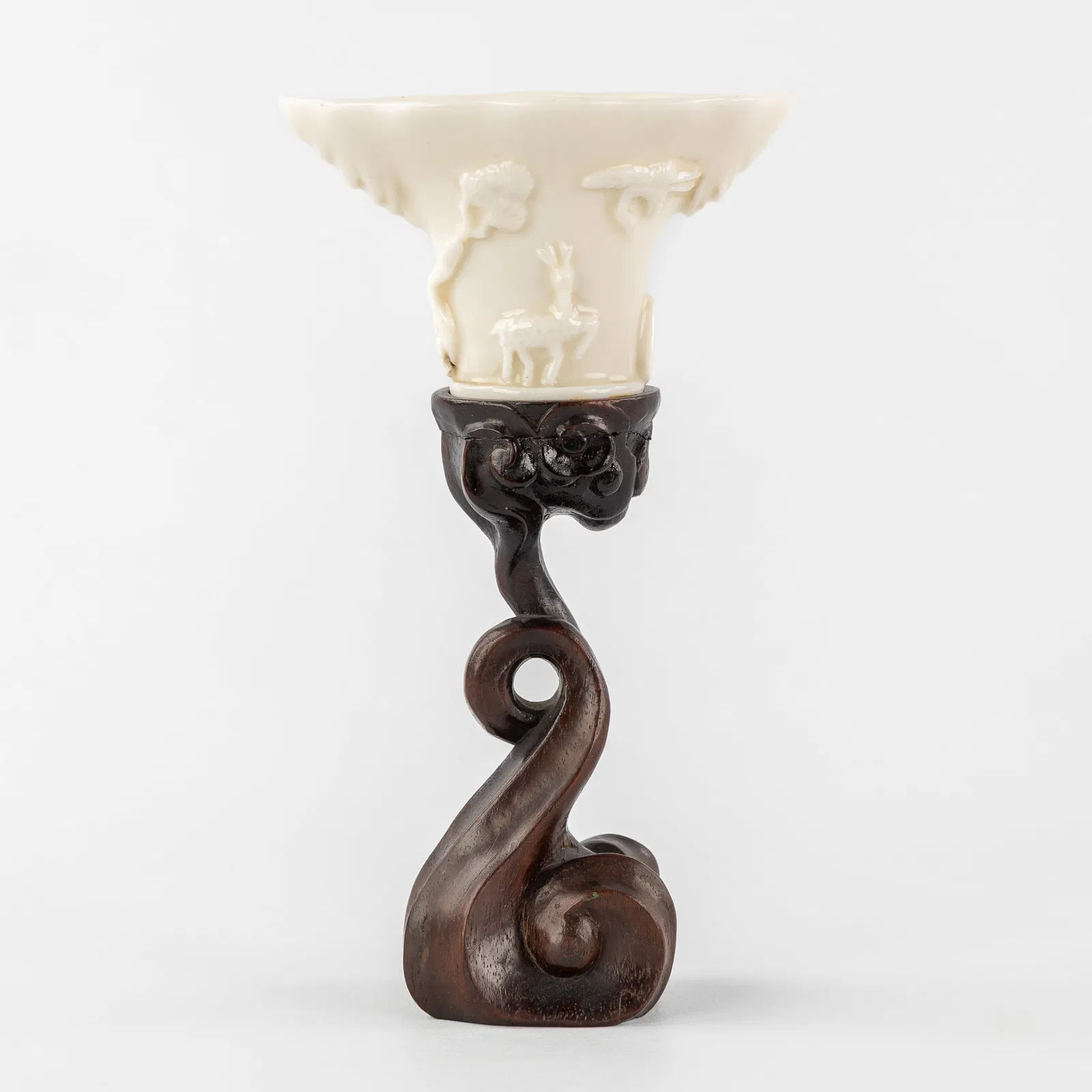 A Chinese Dehua Libation Cup, porcelain and wood, probably Kangxi.