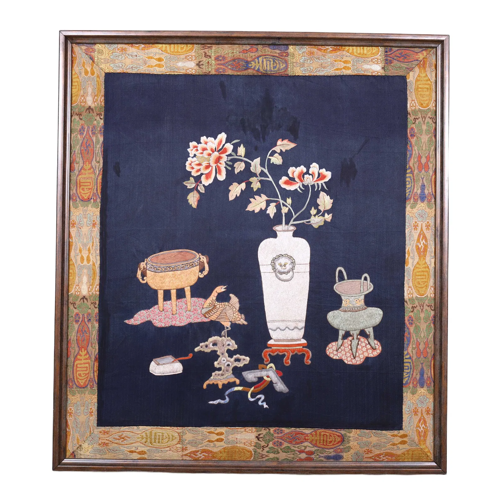 A CHINESE EMBROIDERED ANTIQUES HANGING PANEL