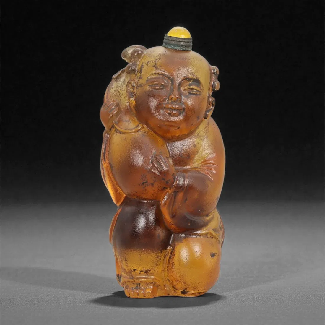 A Chinese Glass Figural Snuff Bottle, 20th Century, 70FG