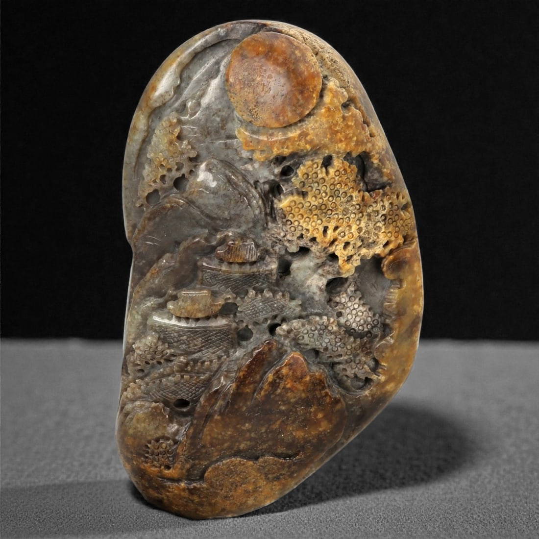 A Chinese Hetian Jade Scholar's Rock-Form Display, 20th Century, 43FC