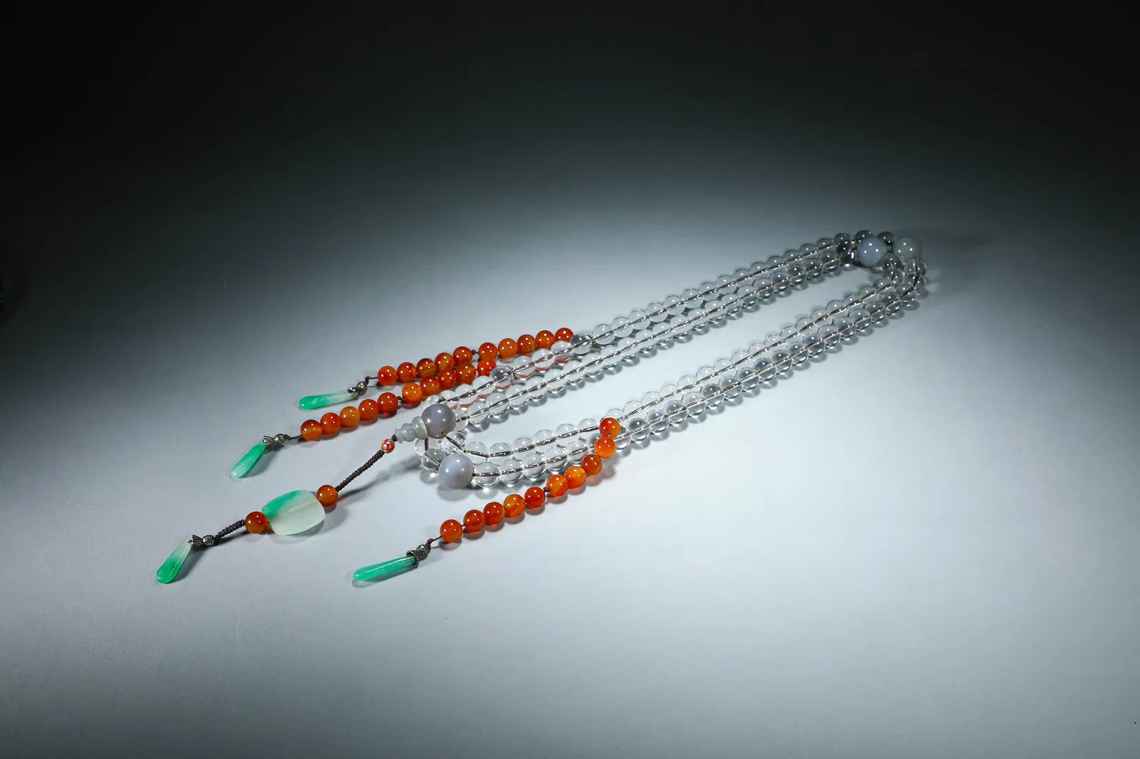 A CHINESE IMPERIAL ROCK CRYSTAL ROSARY CHAOZHU