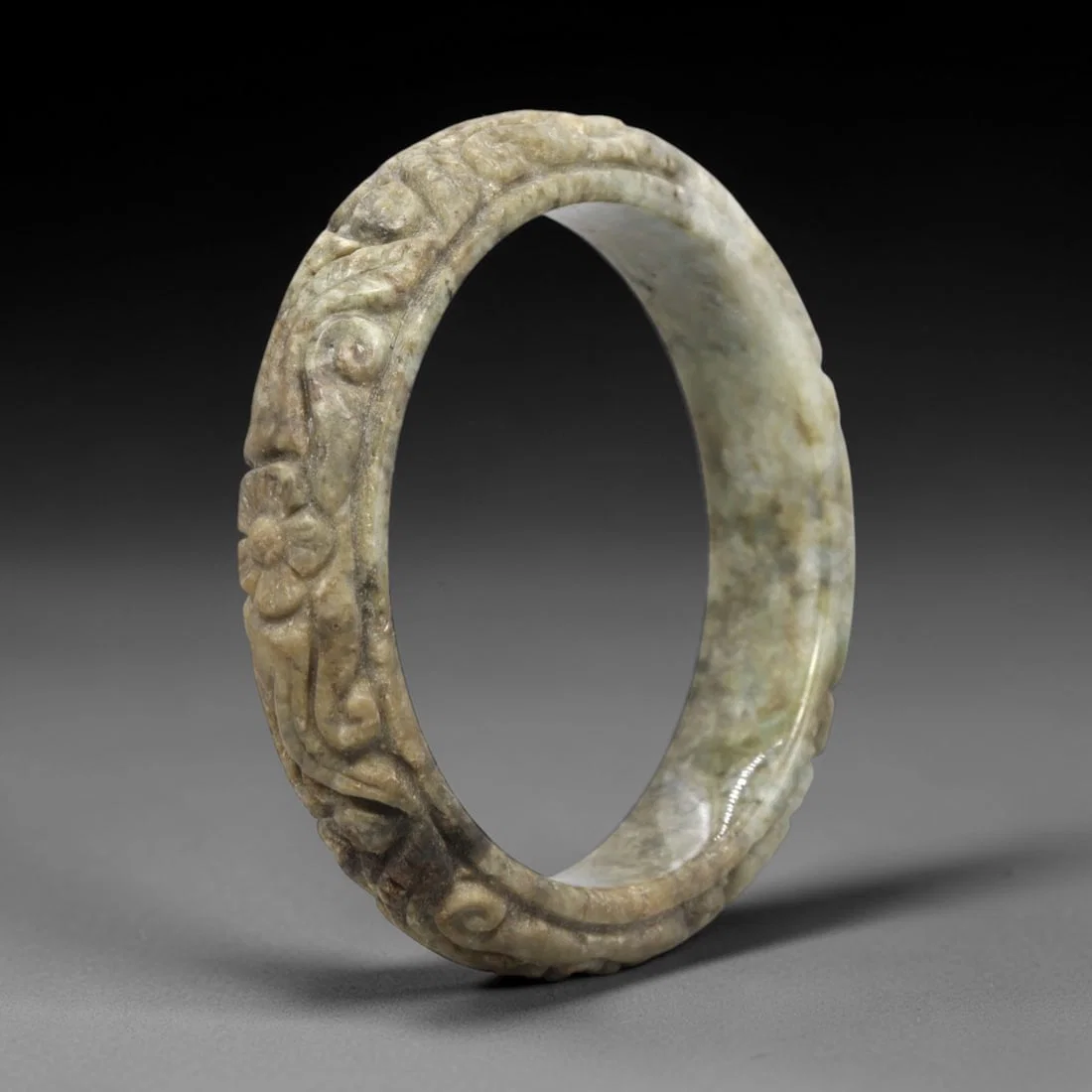 A Chinese Jadeite Jade Bangle Bracelet, 20th Century, 32FS