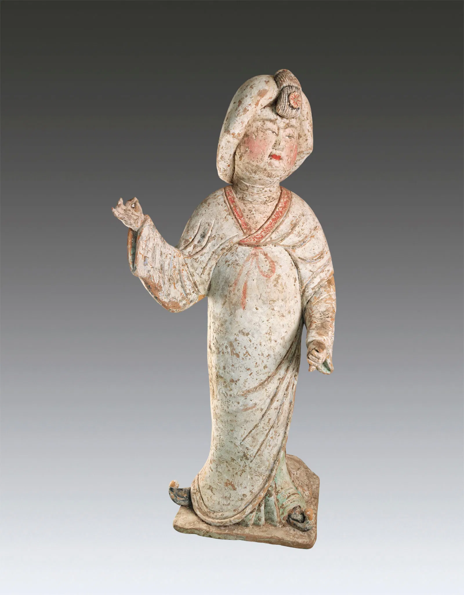 A Chinese Painted Potrry Court Lady Tang Dynasty 618-907