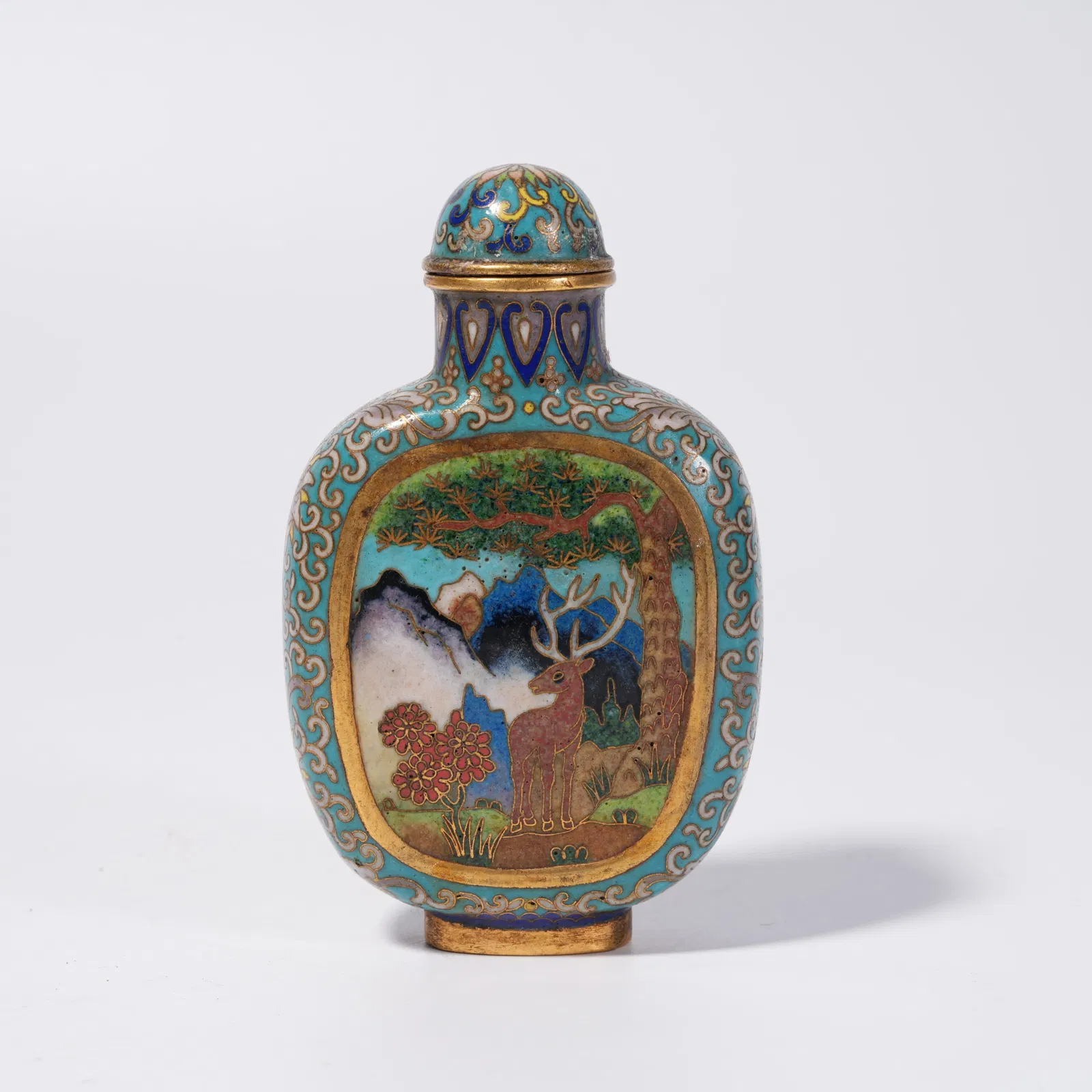 A CLOISONNÉ BRONZE SNUFF BOTTLE WITH DEER PATTERN