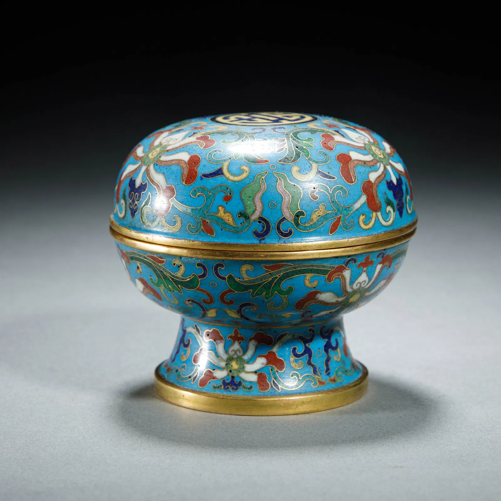 A CLOISONNE ENAMEL COSMETIC BOX WITH COVER