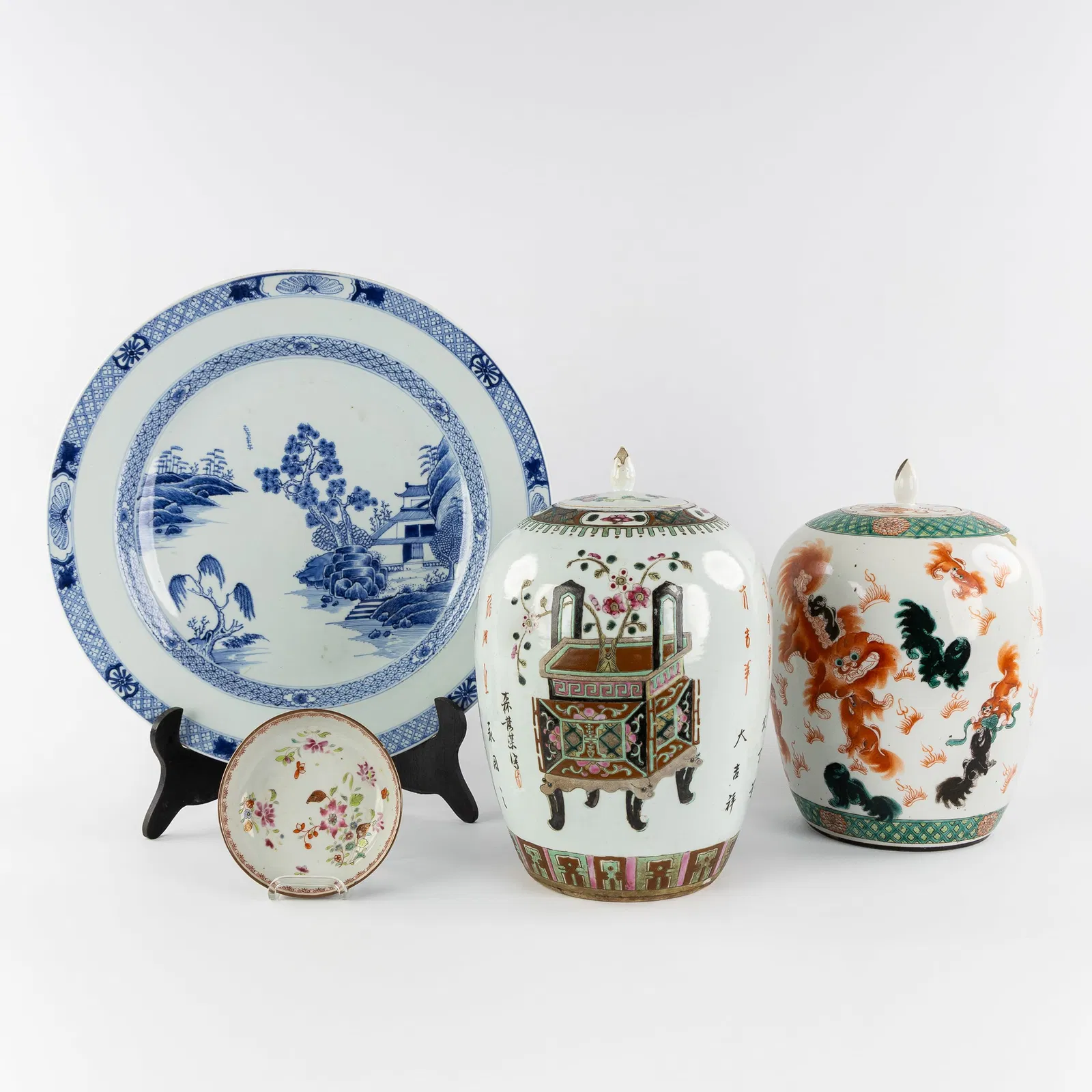 A Collection of Chinese porcelain, Famille Verte, Famille Rose, and Blue and White, 19th/20th C.