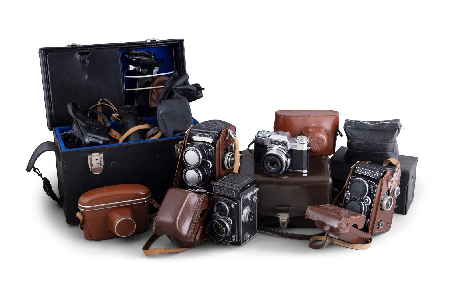 A COLLECTION OF VINTAGE CAMERAS including - Three Rolleiflex examples with original cases,