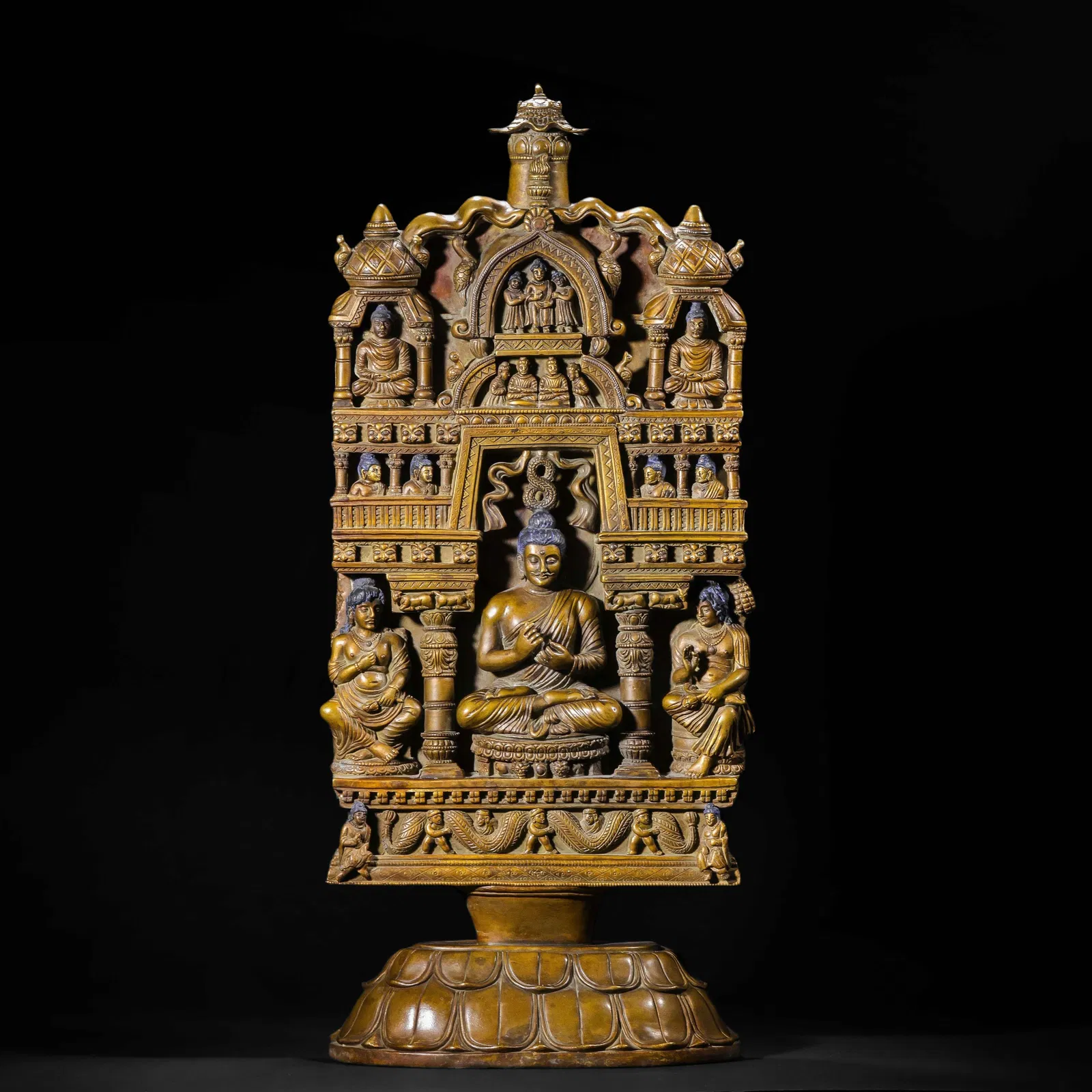 A COPPER ALLOY FIGURE OF VAIROCANA