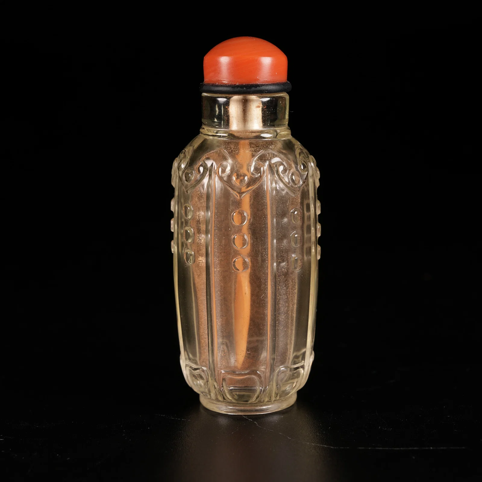 A CRYSTAL MELON-LOBED SNUFF BOTTLE