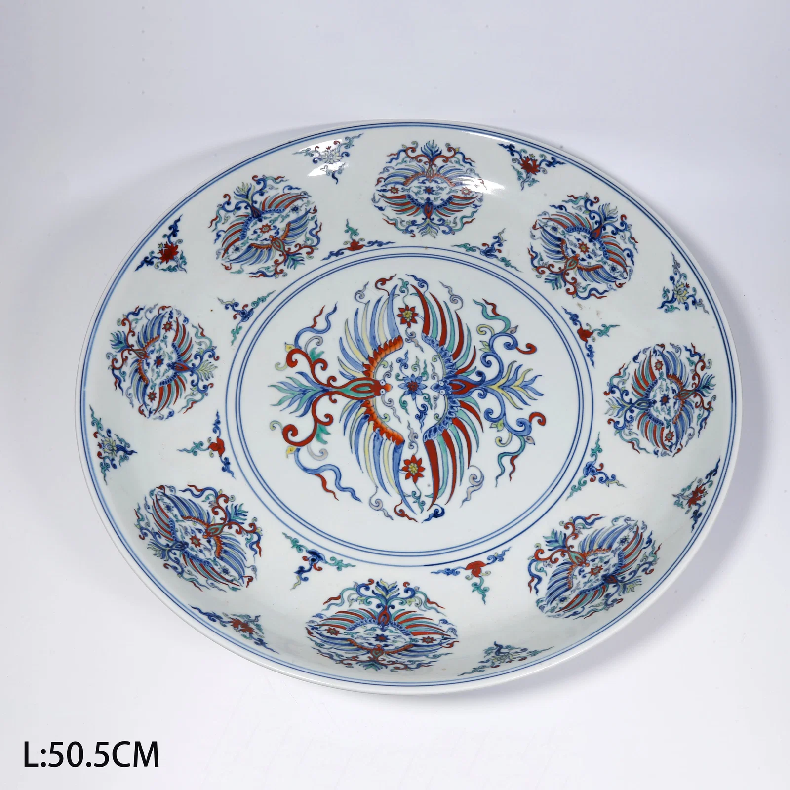 A DOUCAI LARGE PLATE WITH PHOENIX PATTERN