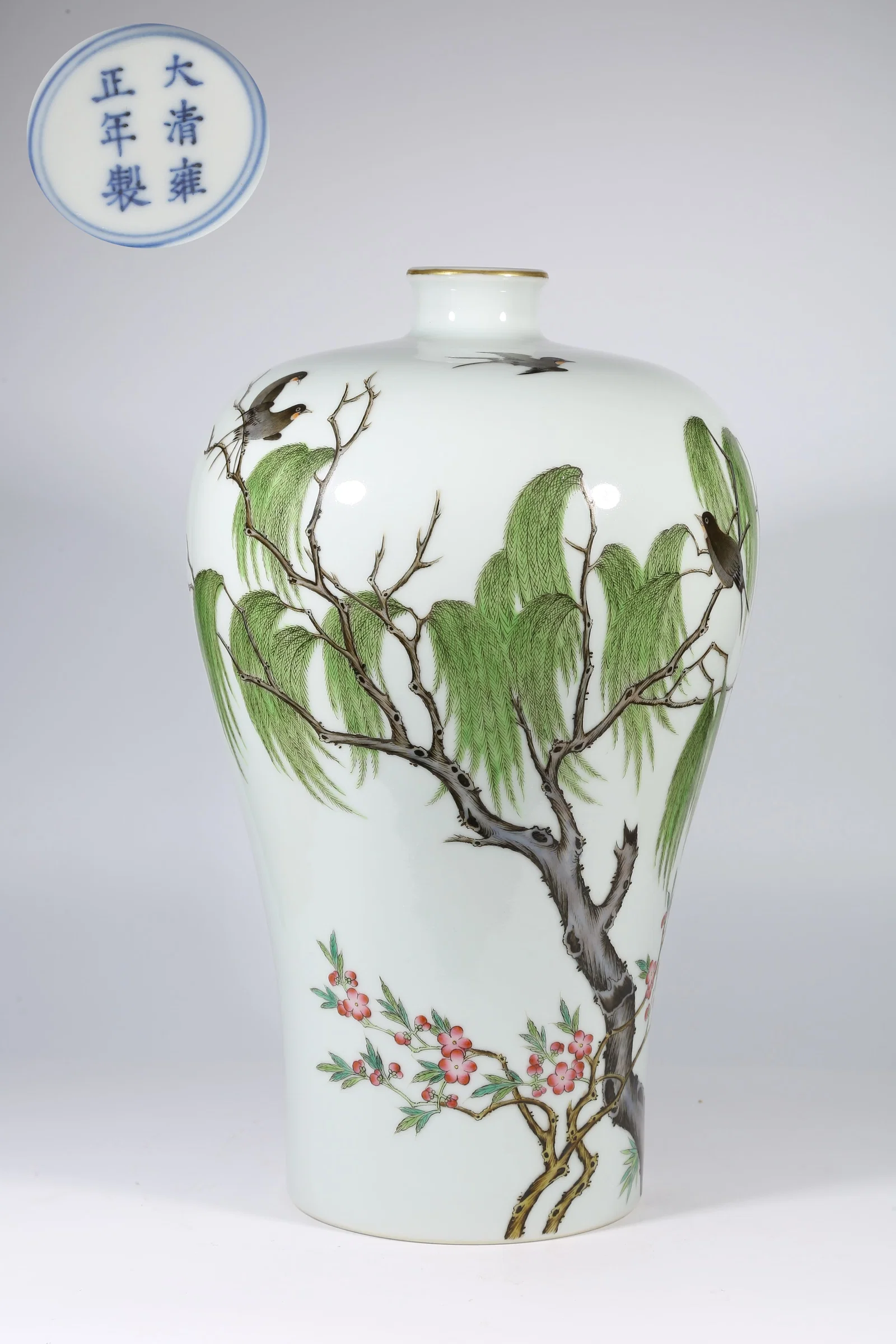 A ENAMEL-DECORATED PLUM VASE WITH SPRING SWALLOW MOTIF