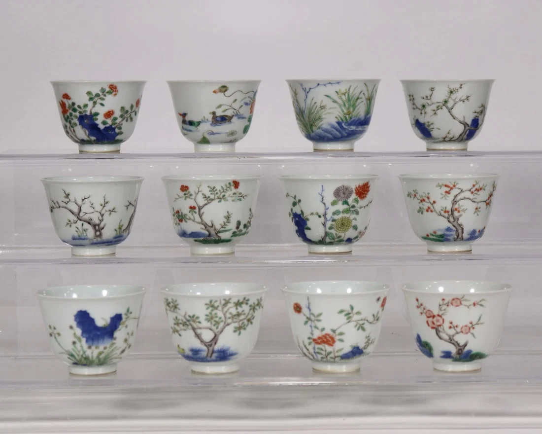 A Exquisite A Set of Famille-Rose Flower Pattern Cup