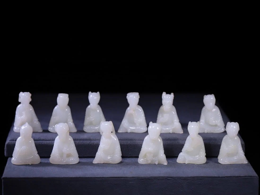 A Exquisite A Set of Hotan Jade Chinese Zodiac Ornament