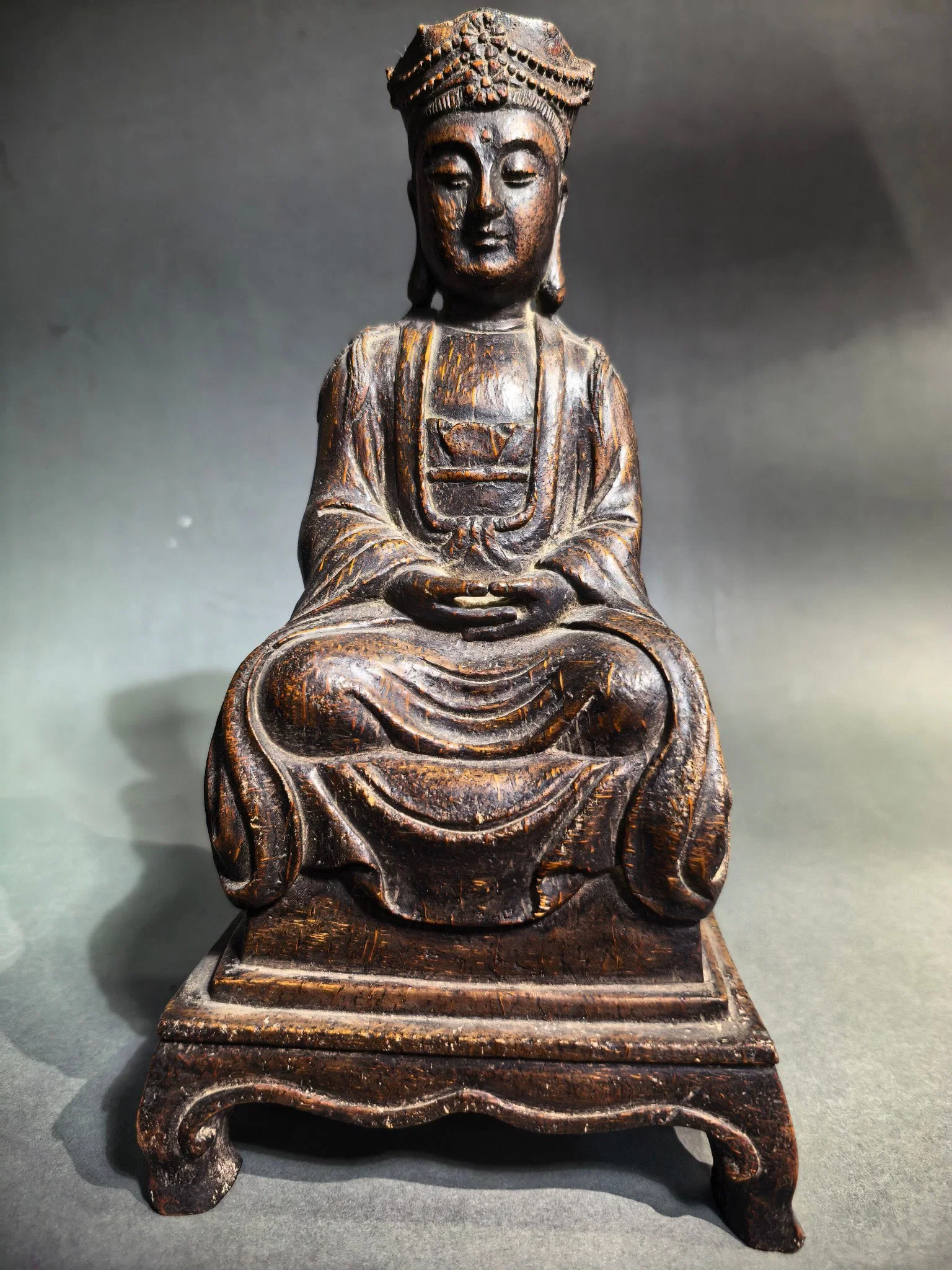 A Exquisite Bamboo Buddha statue Ornament
