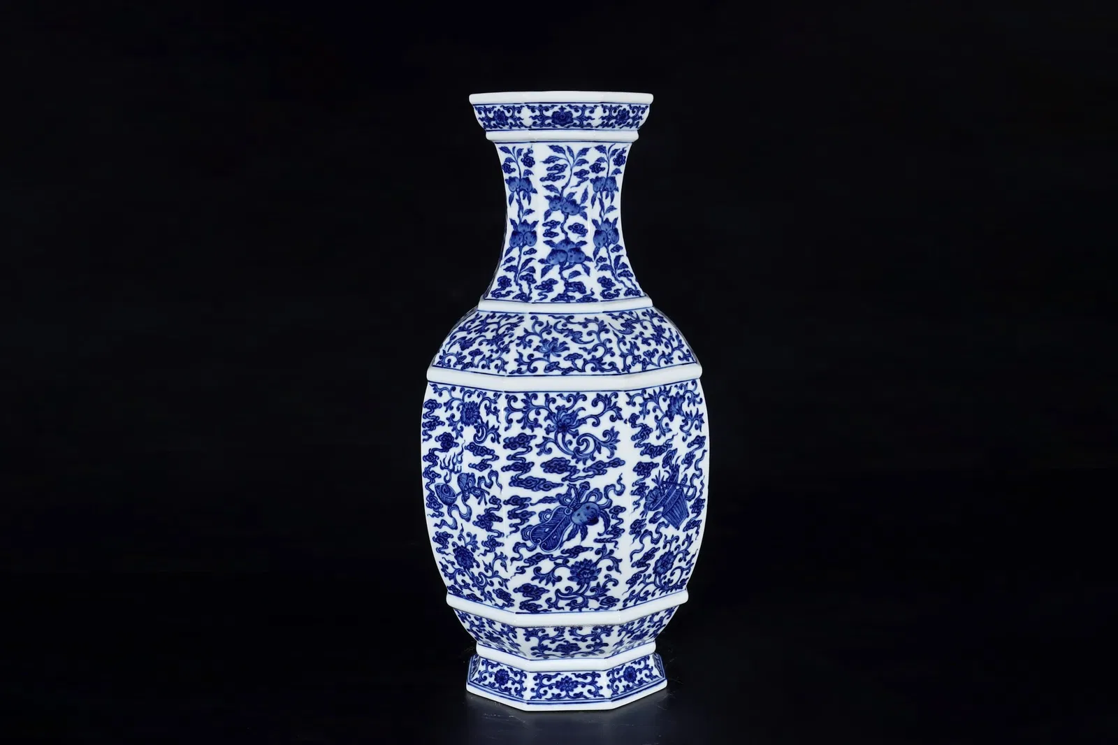 A Exquisite Blue and White Lotus Pattern Eight Treasures Pattern Vase