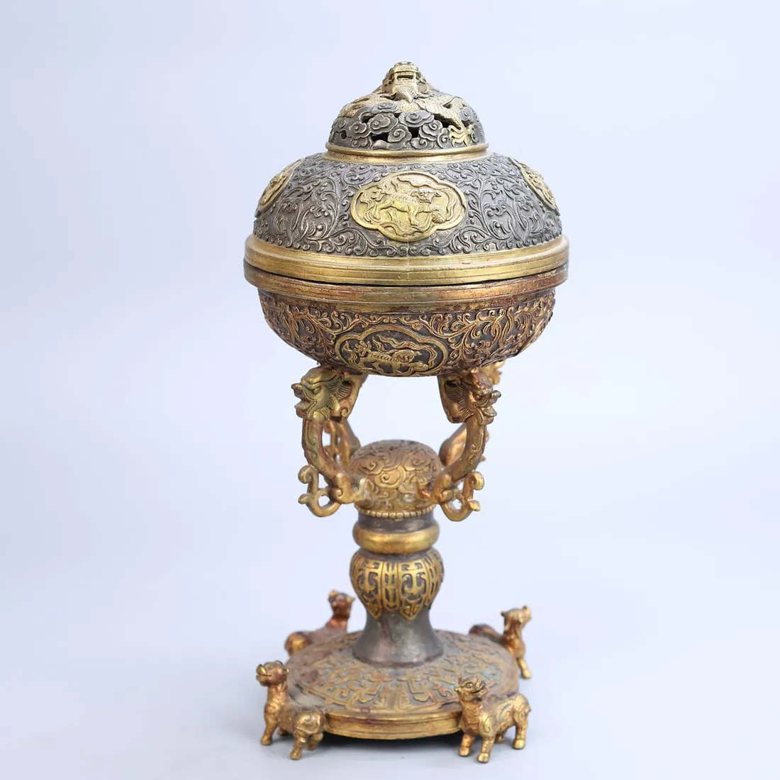 A Exquisite Bronze Gilt Censer