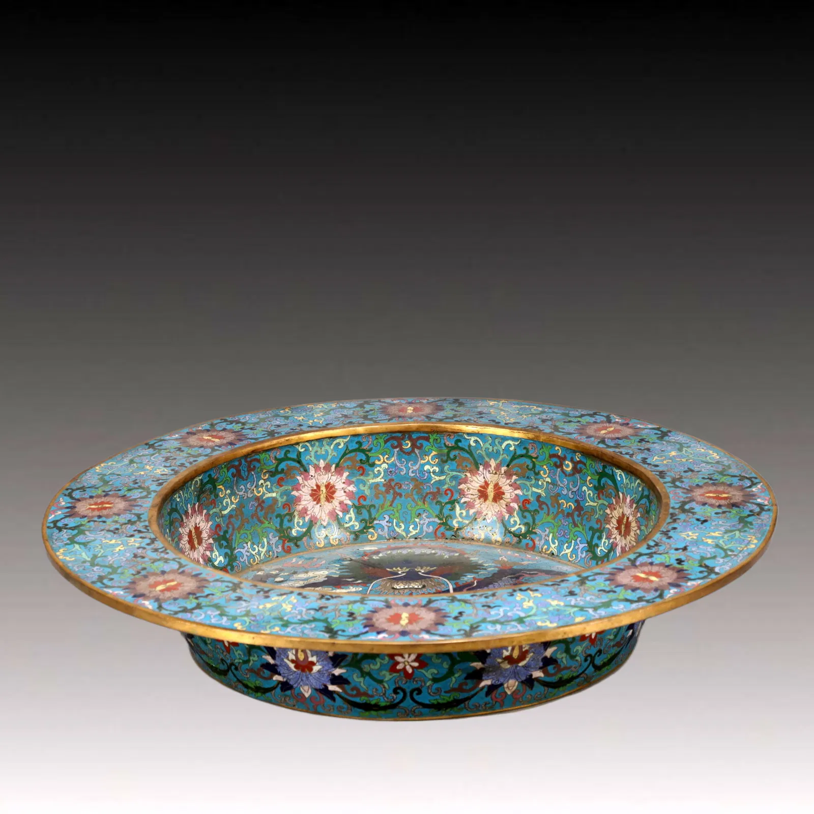 A Exquisite Cloisonne Lotus Pattern Dragon Pattern Box