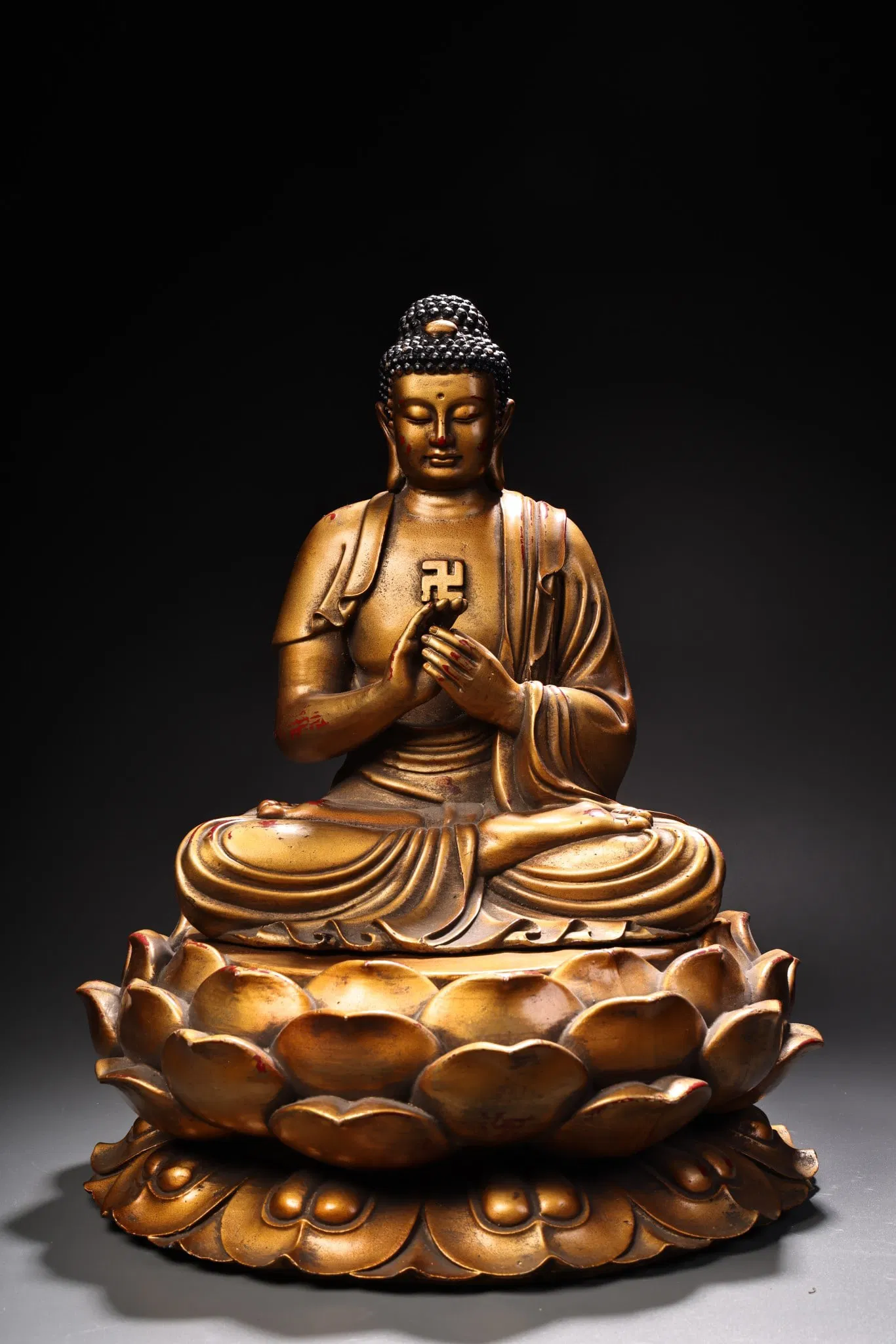 A Exquisite Coppery High-relief Carved Painted Gold Statue of Sakyamuni