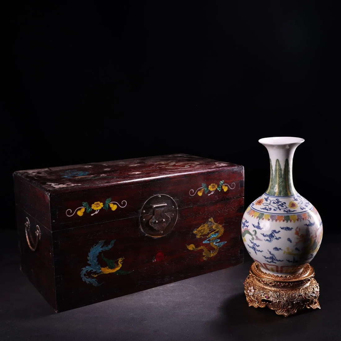 A Exquisite Doucai Famille-Rose Dragon Vase