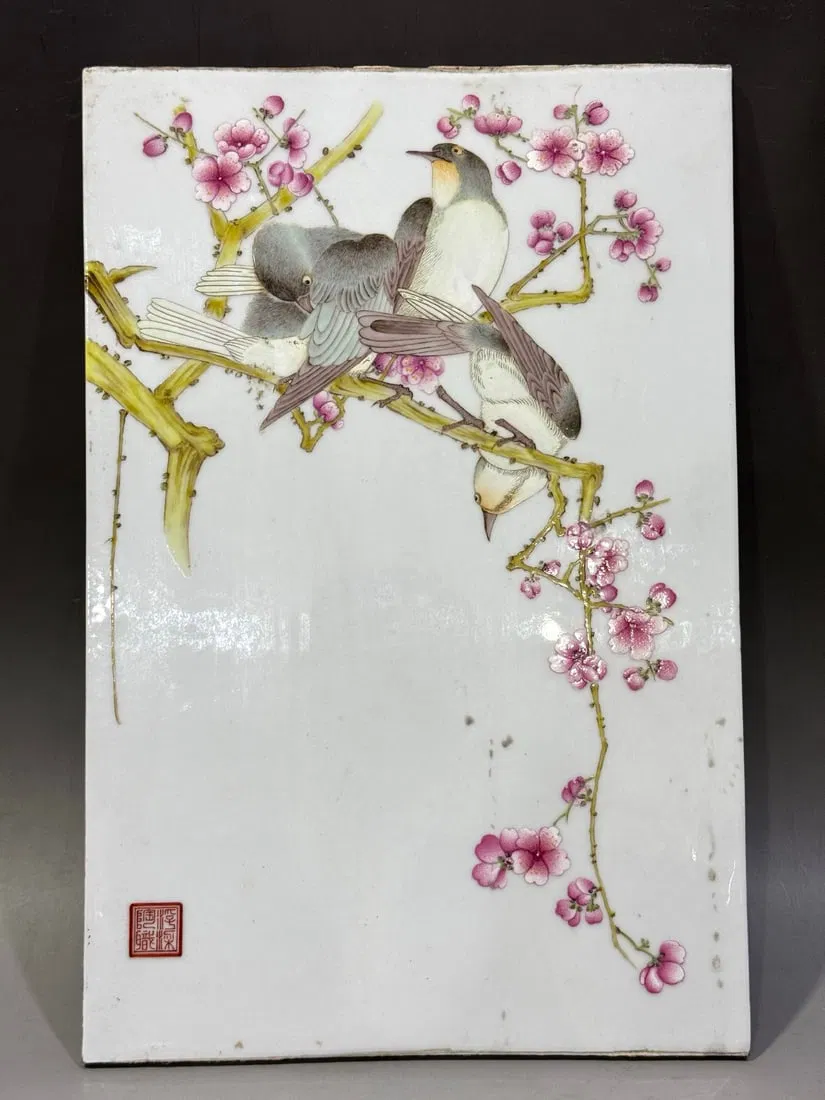 A Exquisite Famille-Rose Flower and Bird Pattern Porcelain Plate
