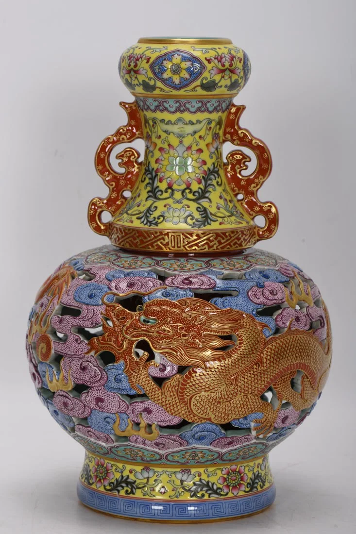 A Exquisite Famille-Rose Hollowed-Out Dragon-Pattern Double-Ears Vase
