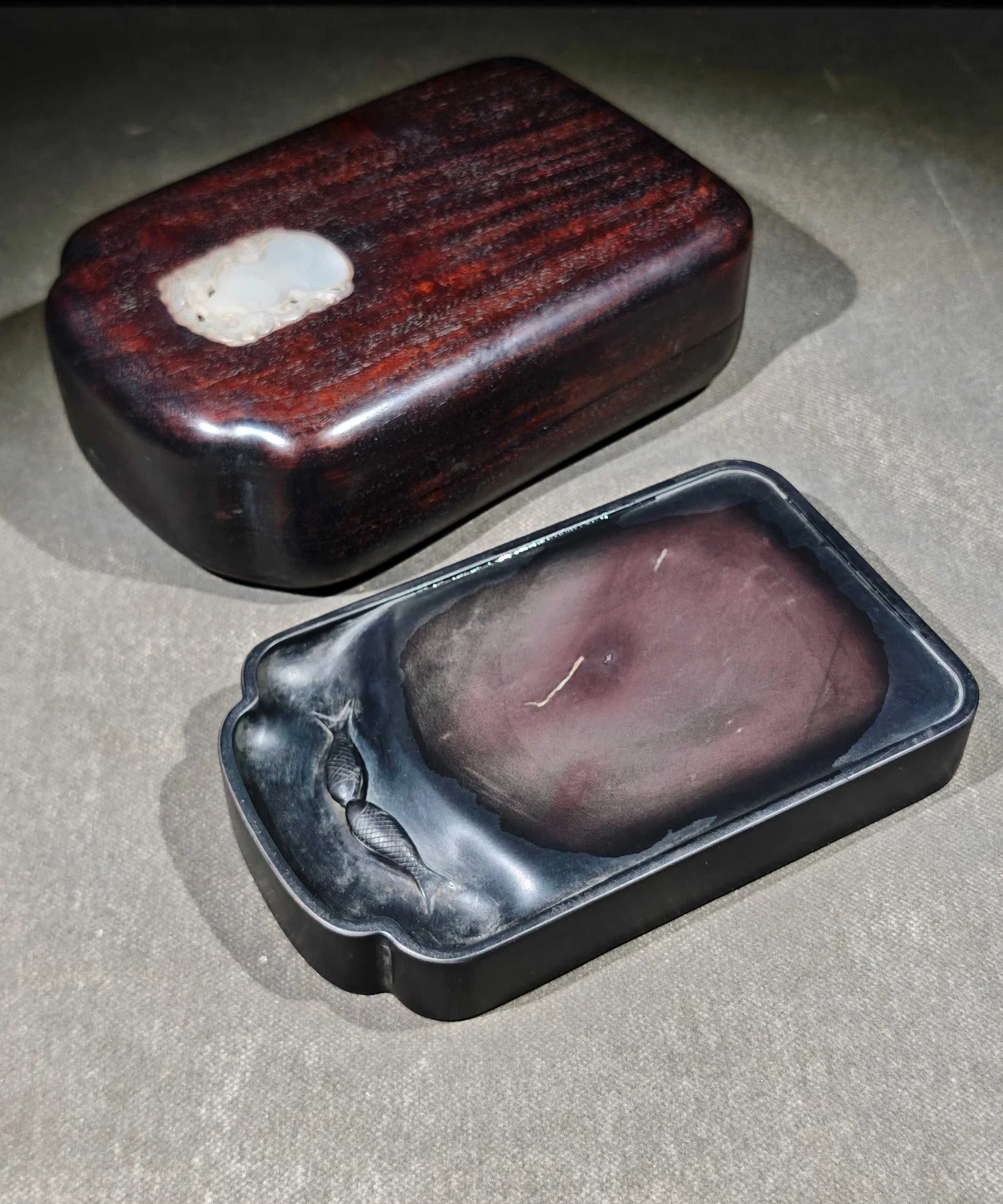 A Exquisite Fish Pattern Inkstone