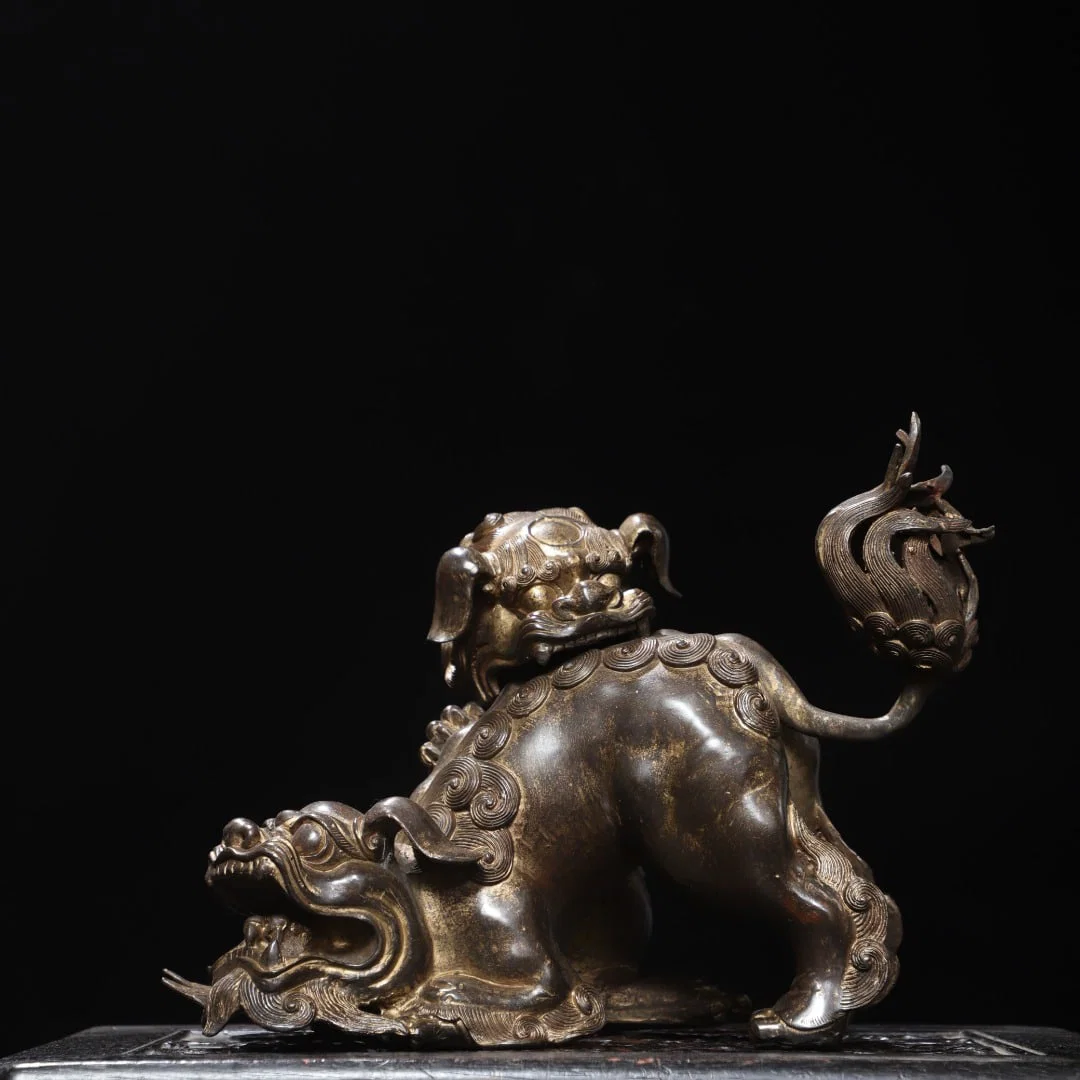 A Exquisite Gilded Bronze Lion Censer Ornament