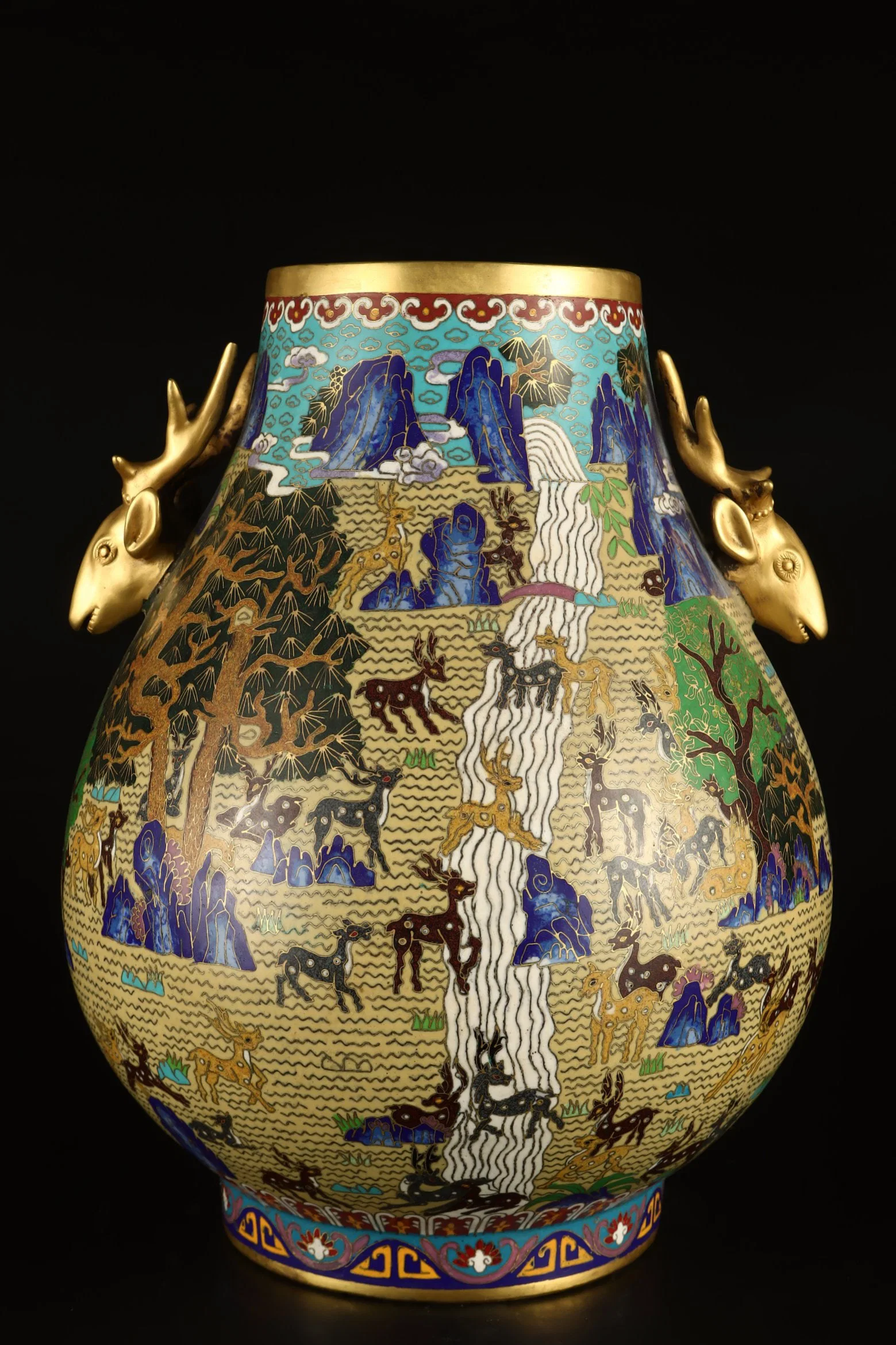 A Exquisite Gilt Bronze Cloisonne Deer Head Vase