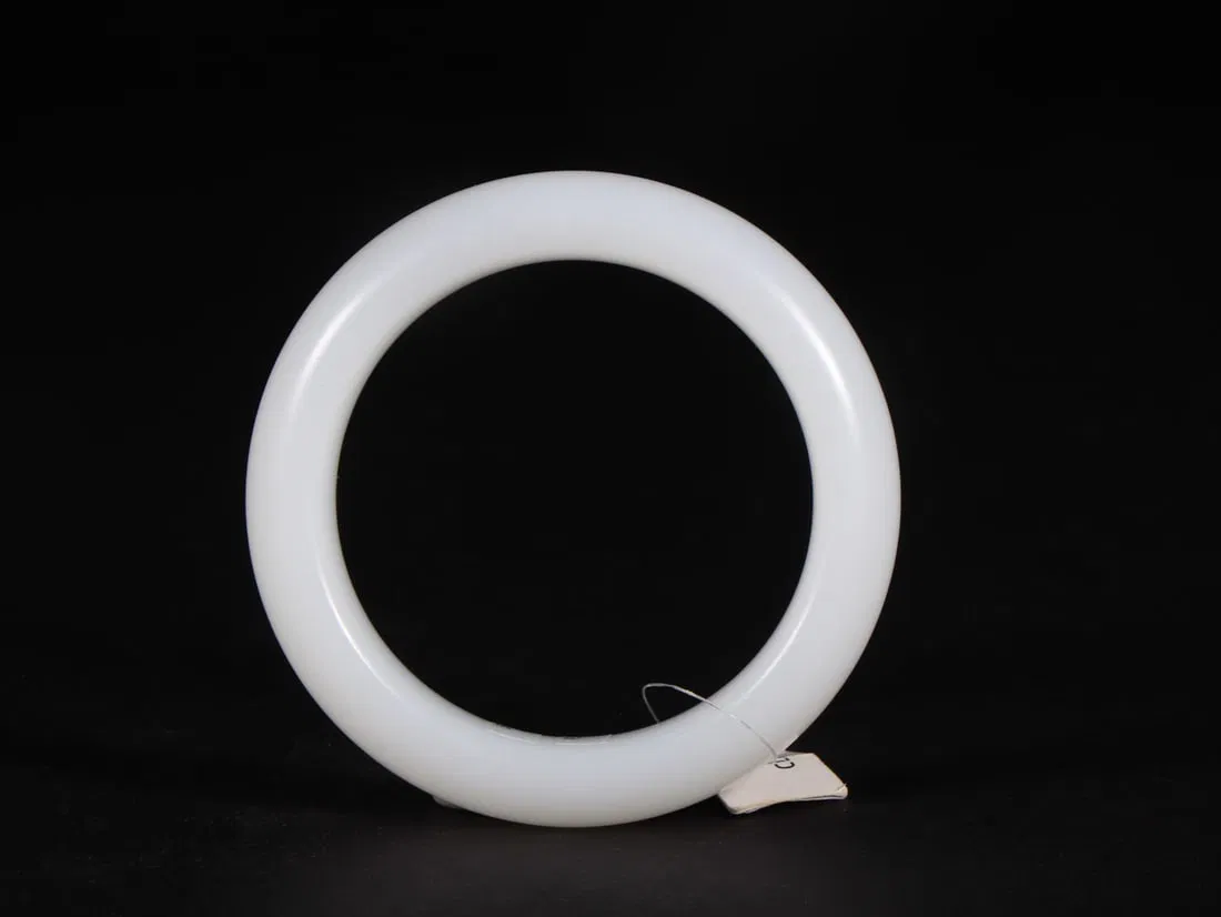 A Exquisite Hetian Jade Bracelet