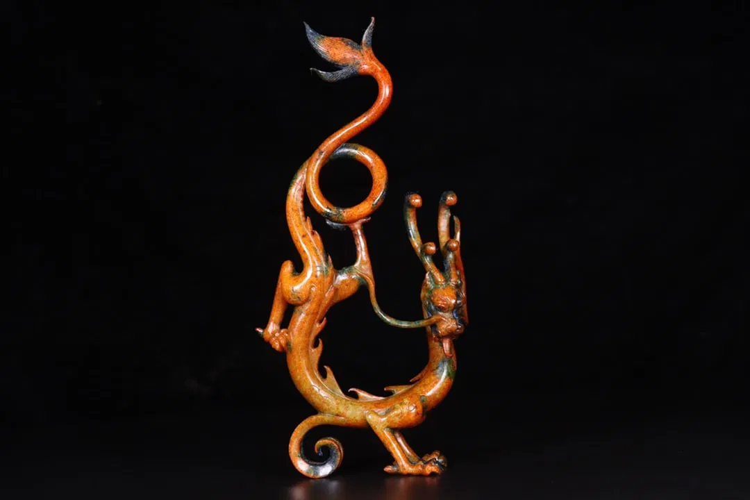 A Exquisite Hetian Jade Dragon Ornament
