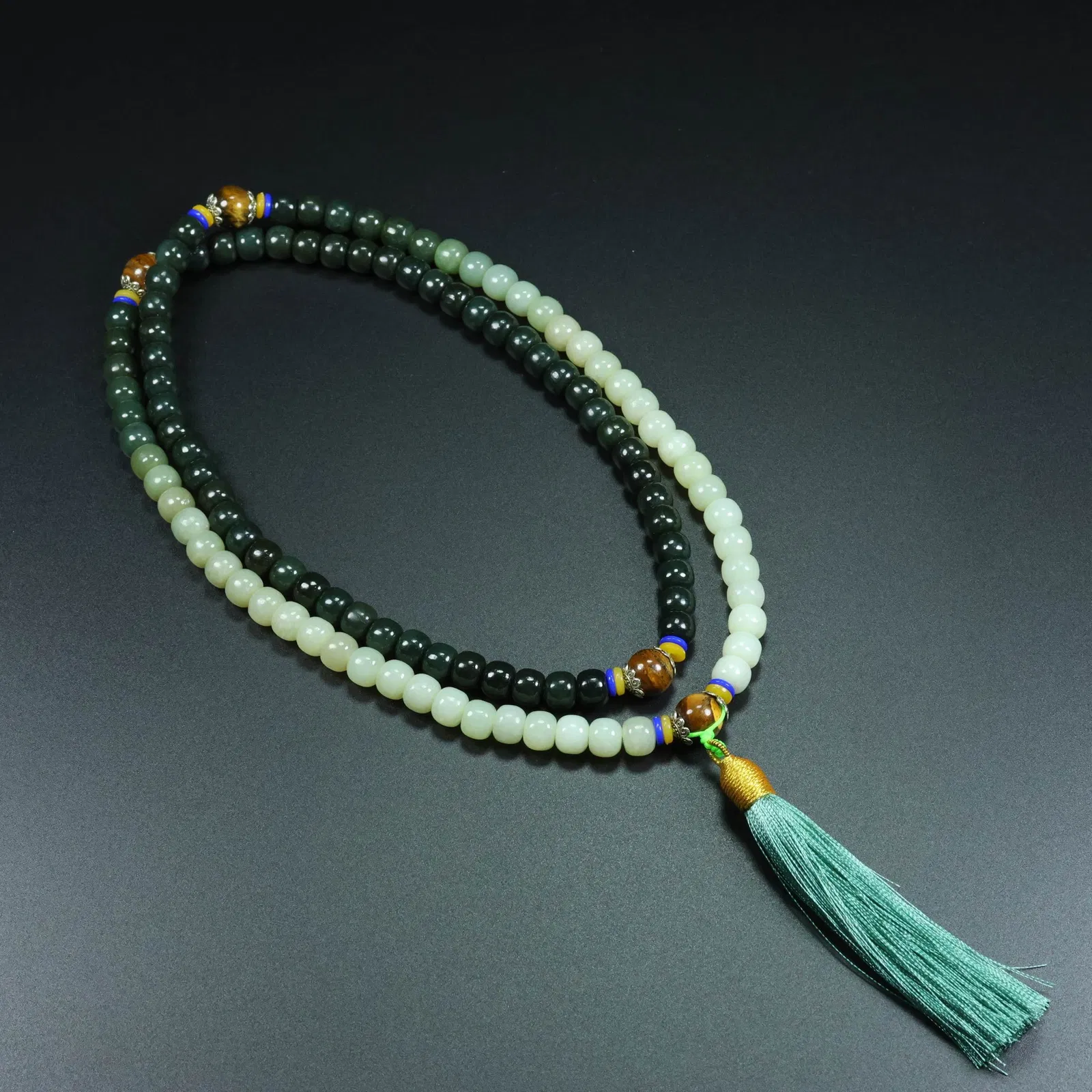 A Exquisite Hotan Jade Bracelets