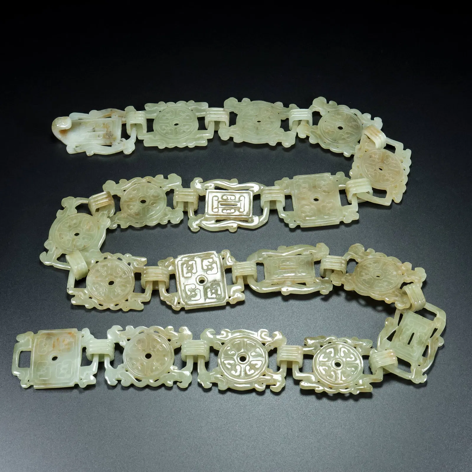 A Exquisite Hotan Jade Dragon Phoenix Pattern Belt