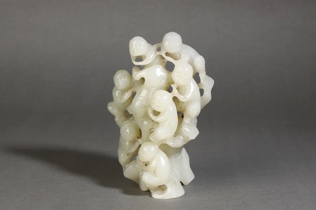 A Exquisite Hotan Jade Figures Ornament