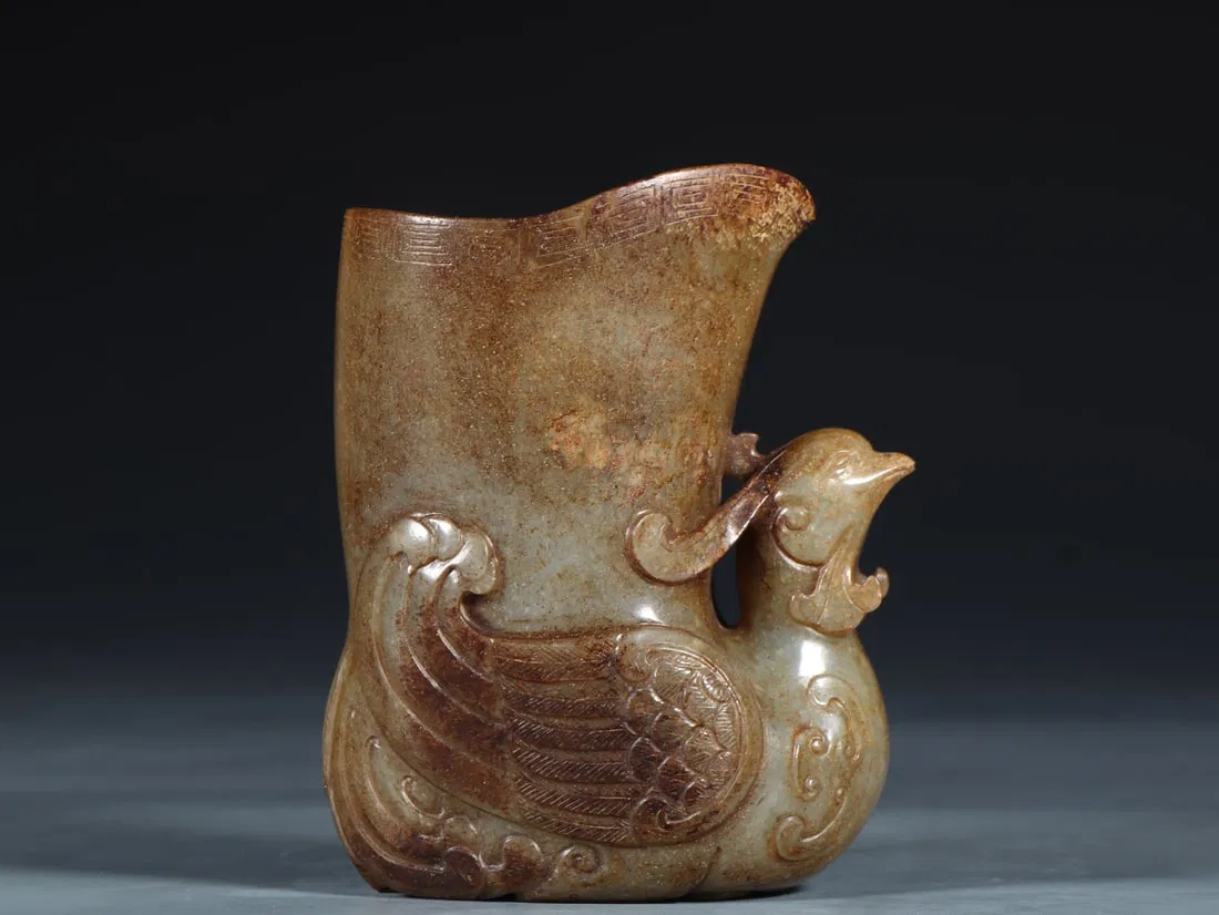A Exquisite Hotan Jade Phoenix Head Goblet