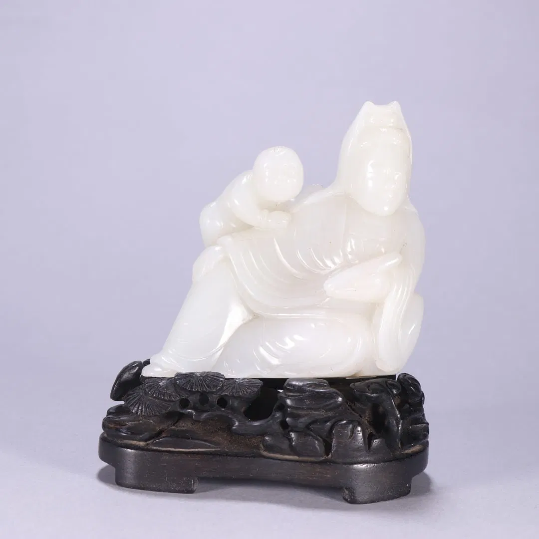 A Exquisite Hotan Jade Statue of Avalokitesvara Ornament