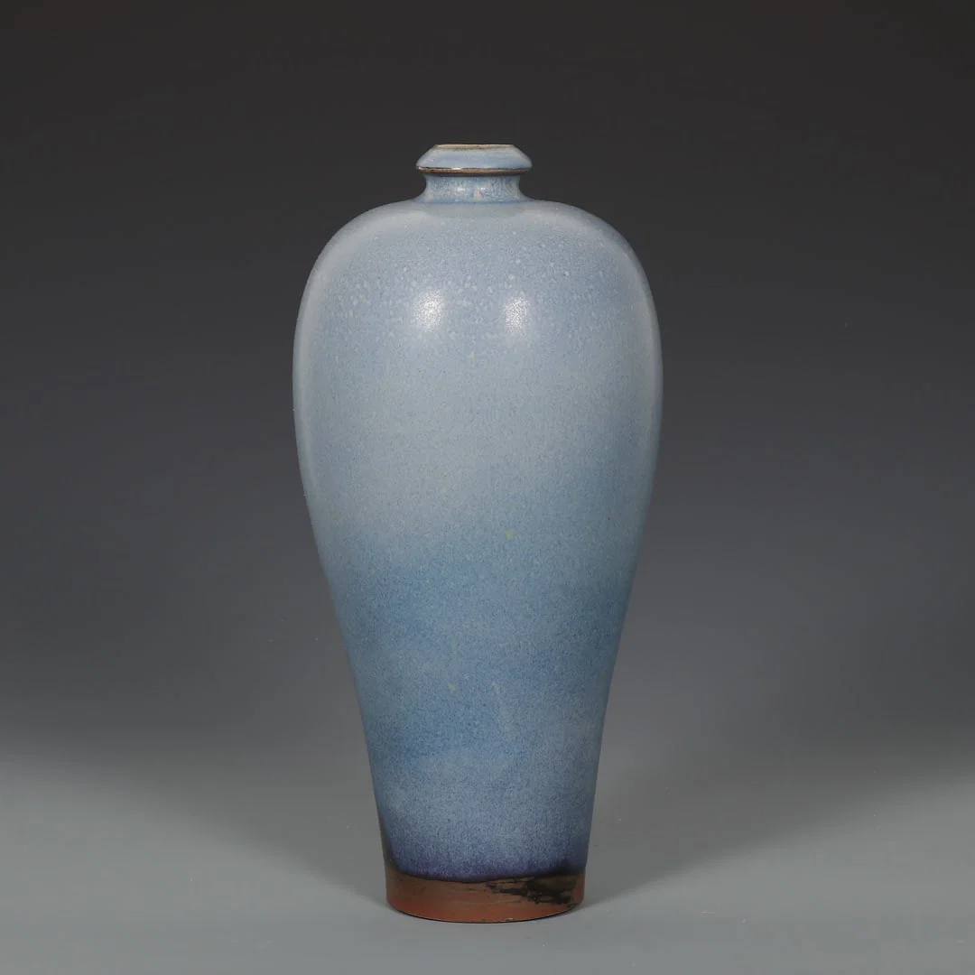A Exquisite Jun Yao Grape-Purple Glazed Vase