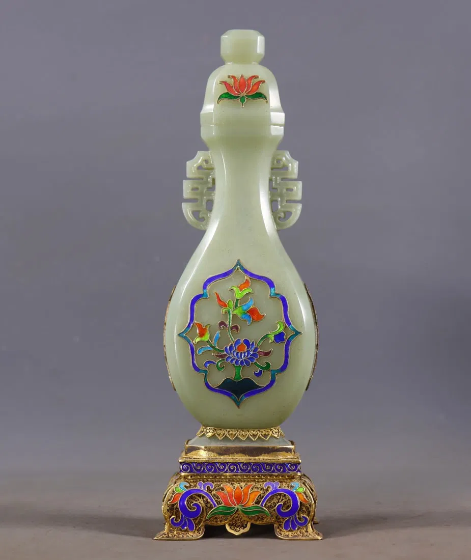 A Exquisite Pure Silver Gilt Inlaid Hetian Jade Double-Ears Vase