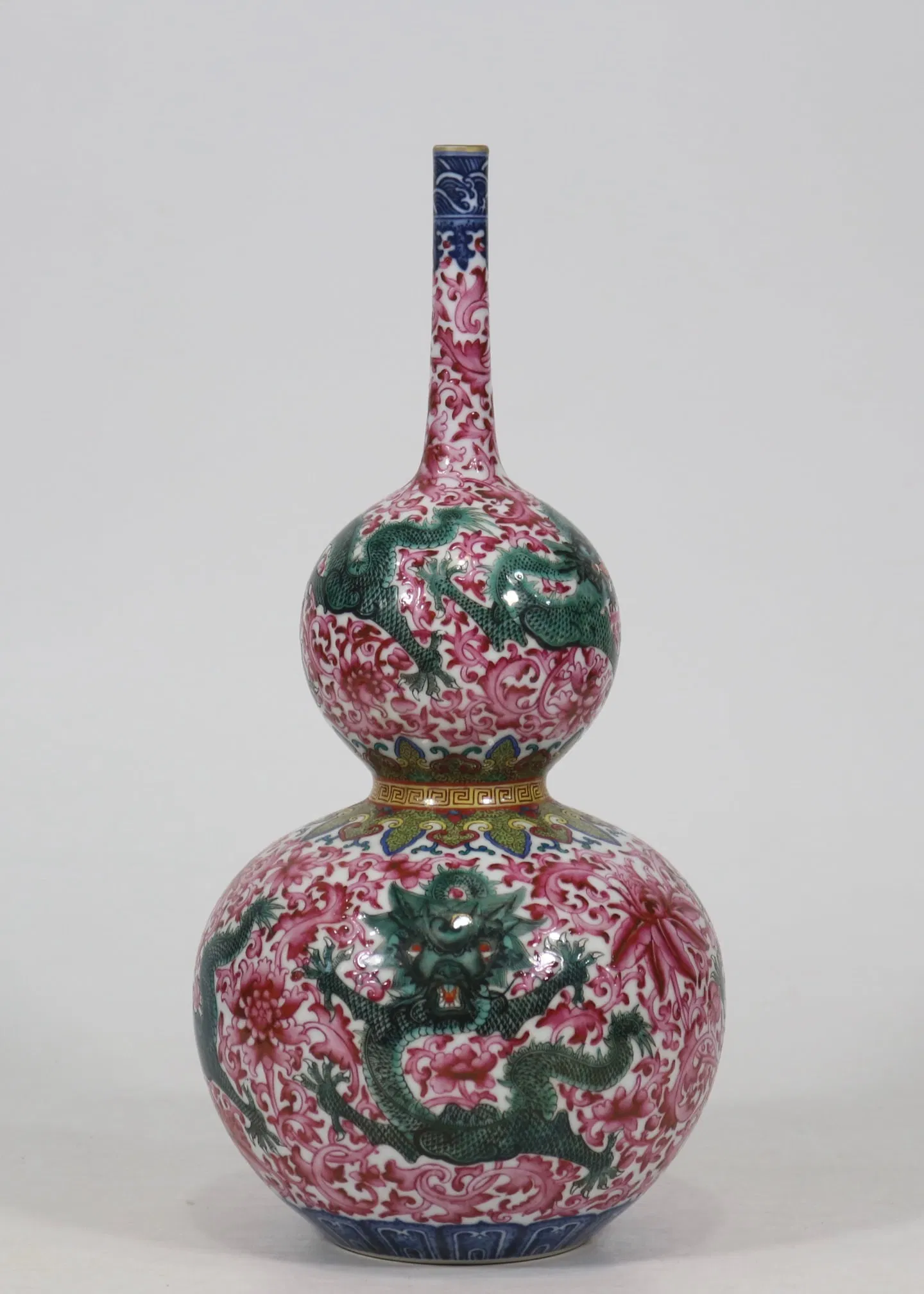 A Exquisite Ruby Red-Glazed Dragon Pattern Gourd-Shaped Vase
