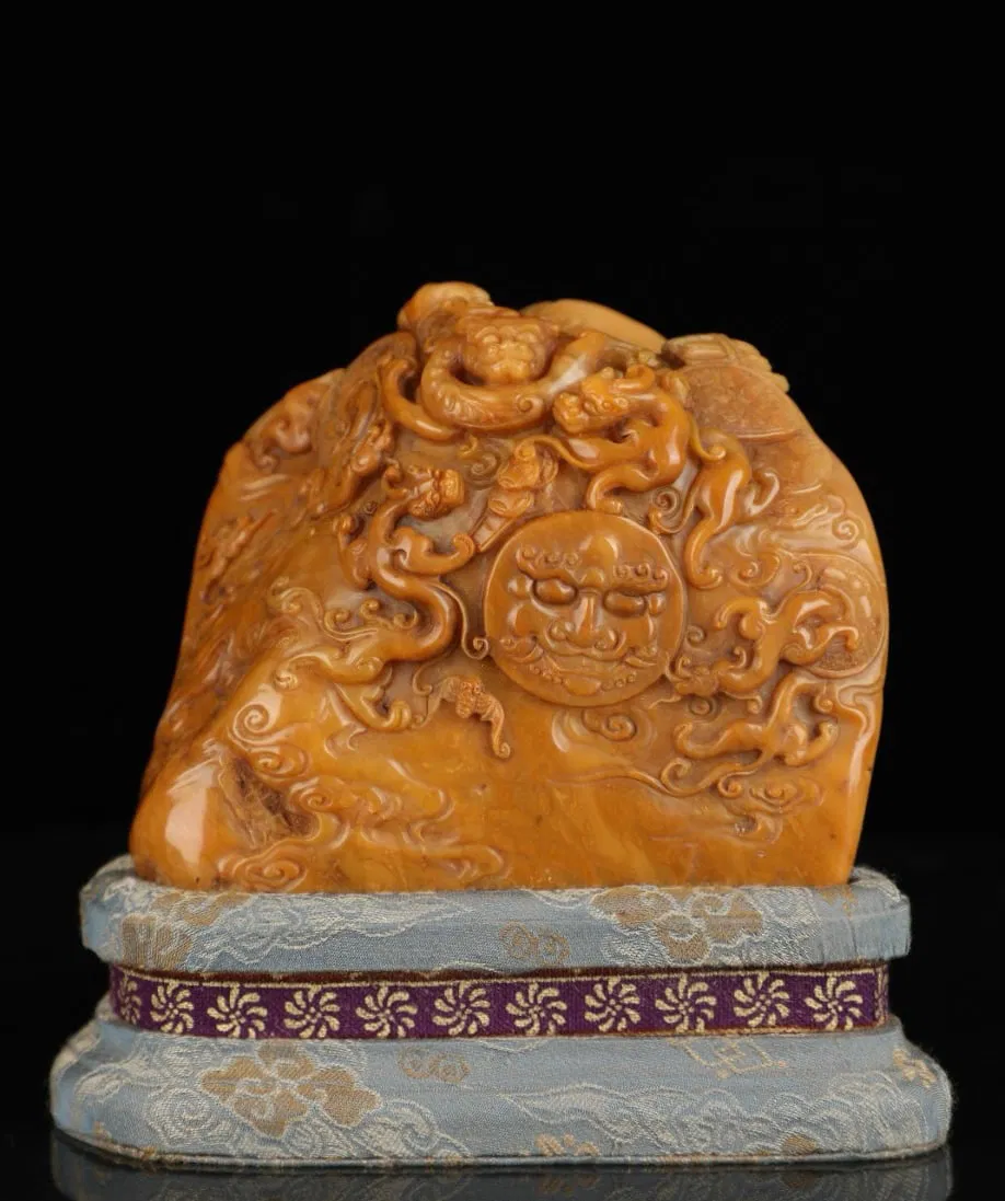 A Exquisite Tianhuang Stone Dragon Pattern Ornament