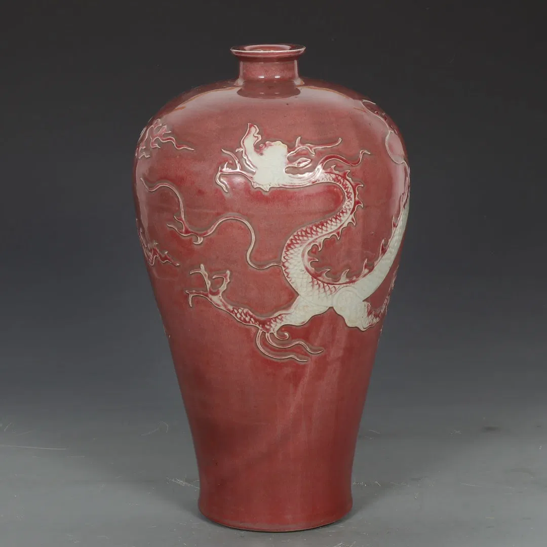 A Exquisite Underglaze-Red Dragon Pattern Vase