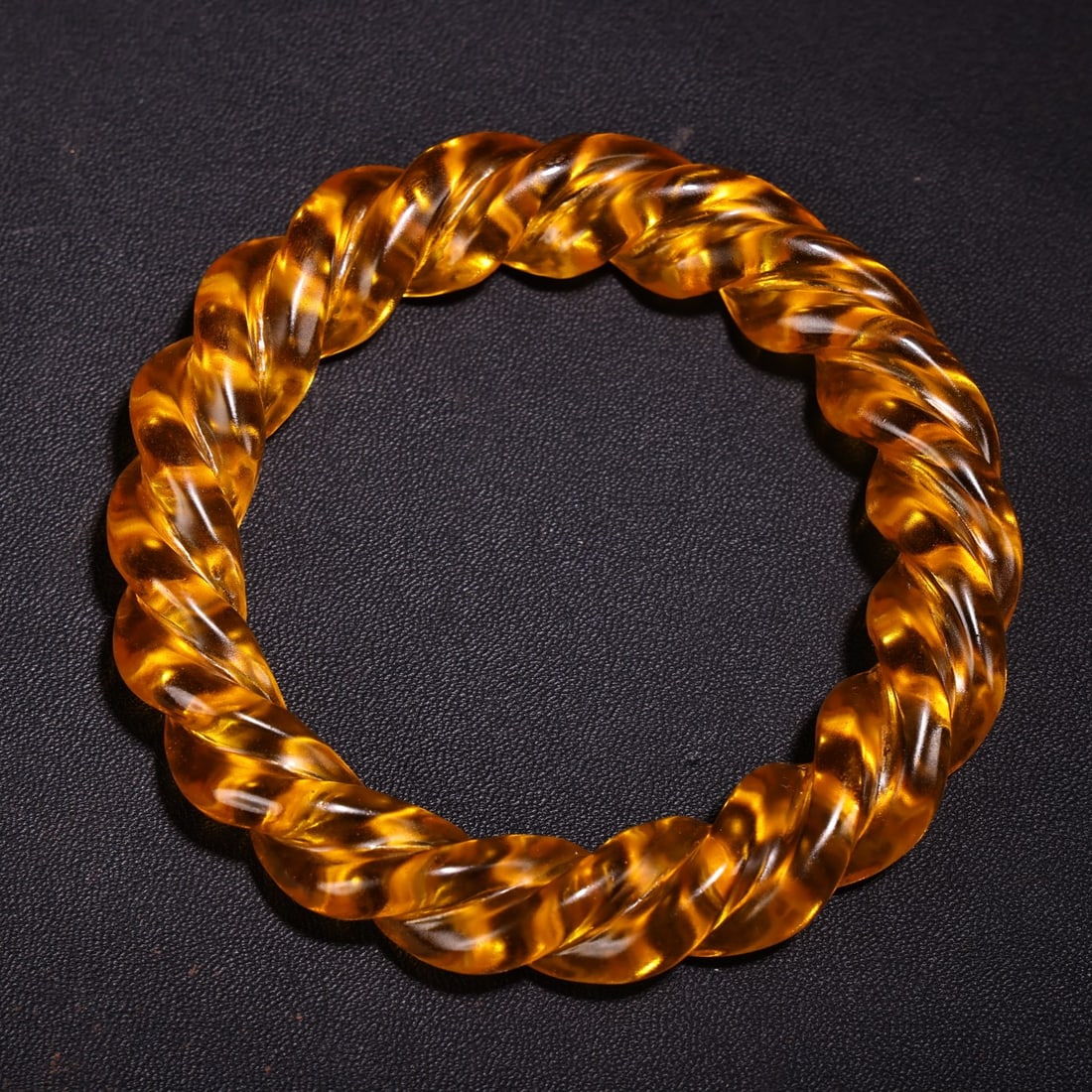 A Exquisite Yellow Gem Bracelets