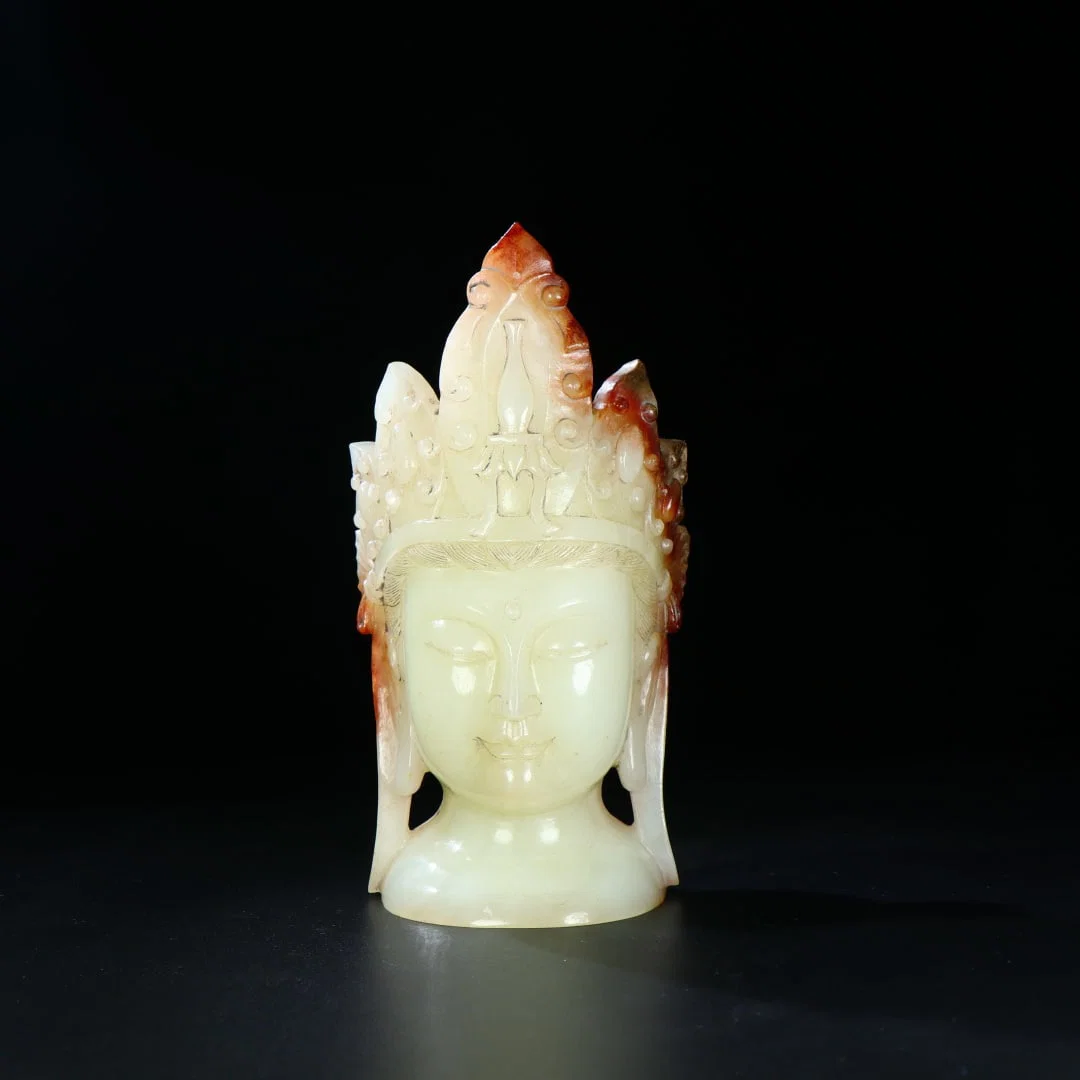 A Exquisiten Hotan Jade Statue of Avalokitesvara Buddha head Ornament