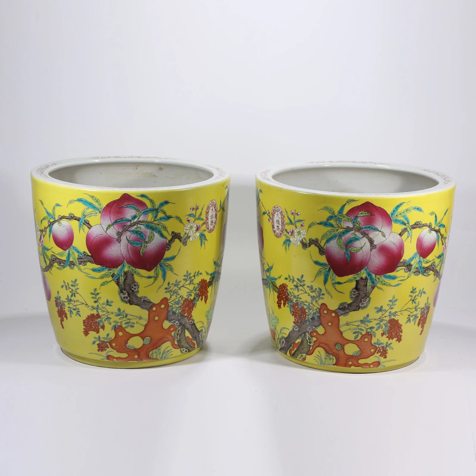 A FAMILLE ROSE FLOWERPOT SET WITH "MANY CHILDREN, MANY LONGEVITY" PATTERN